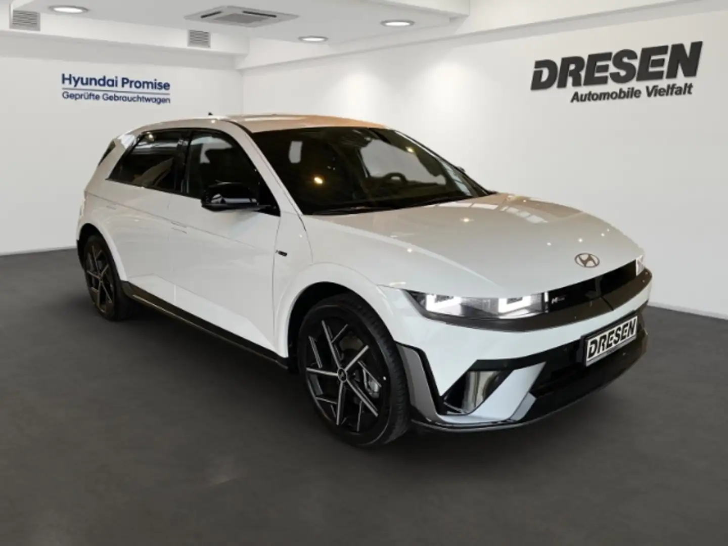 Hyundai IONIQ 5 N Line X Elektro (MY25) 84 kWh (325 PS) 4WD +Sitz- White - 2