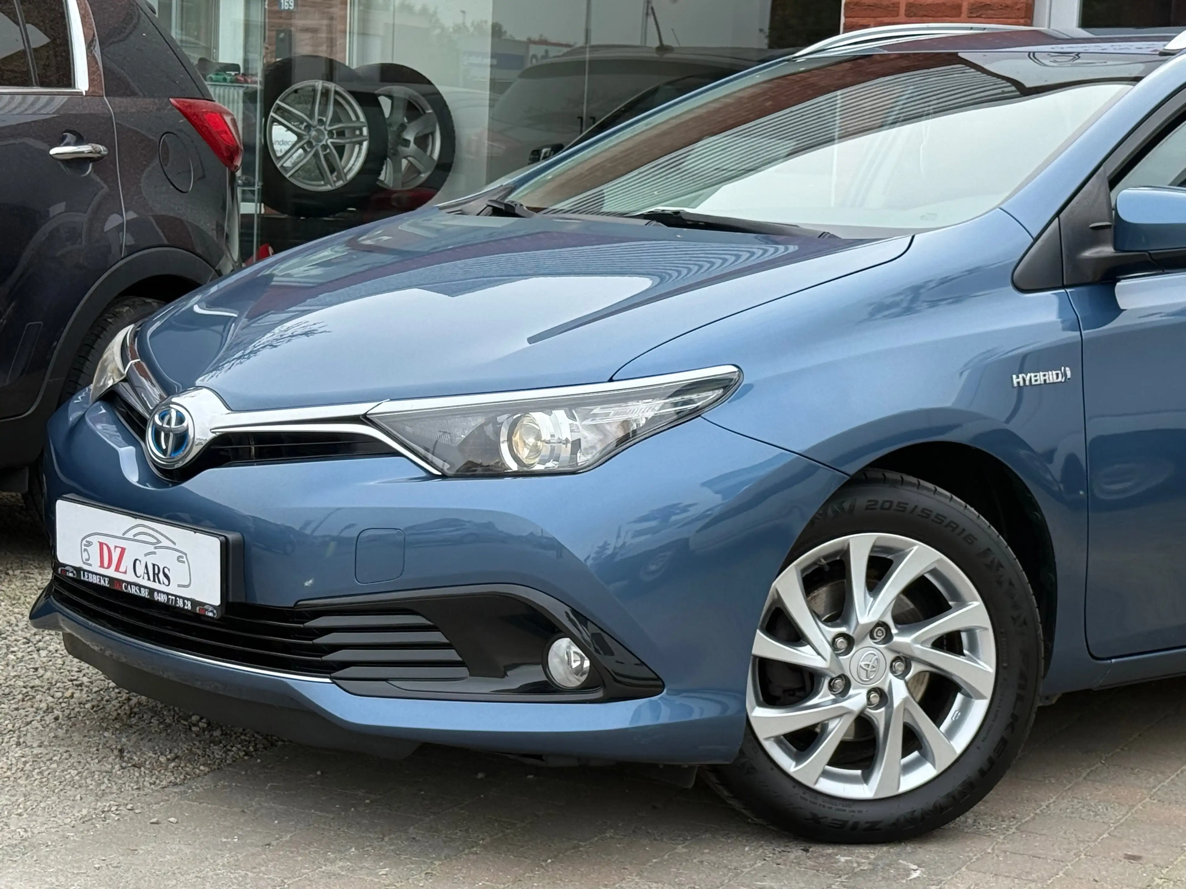 Toyota Auris Auris SW HEV 1.8i HSD Lounge E-CVT — photo 5