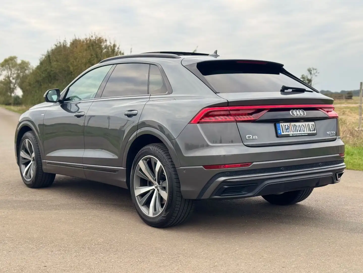 Audi Q8 50 TDI quattro S-Line*PANORAMA*Head-Up* Gris - 2