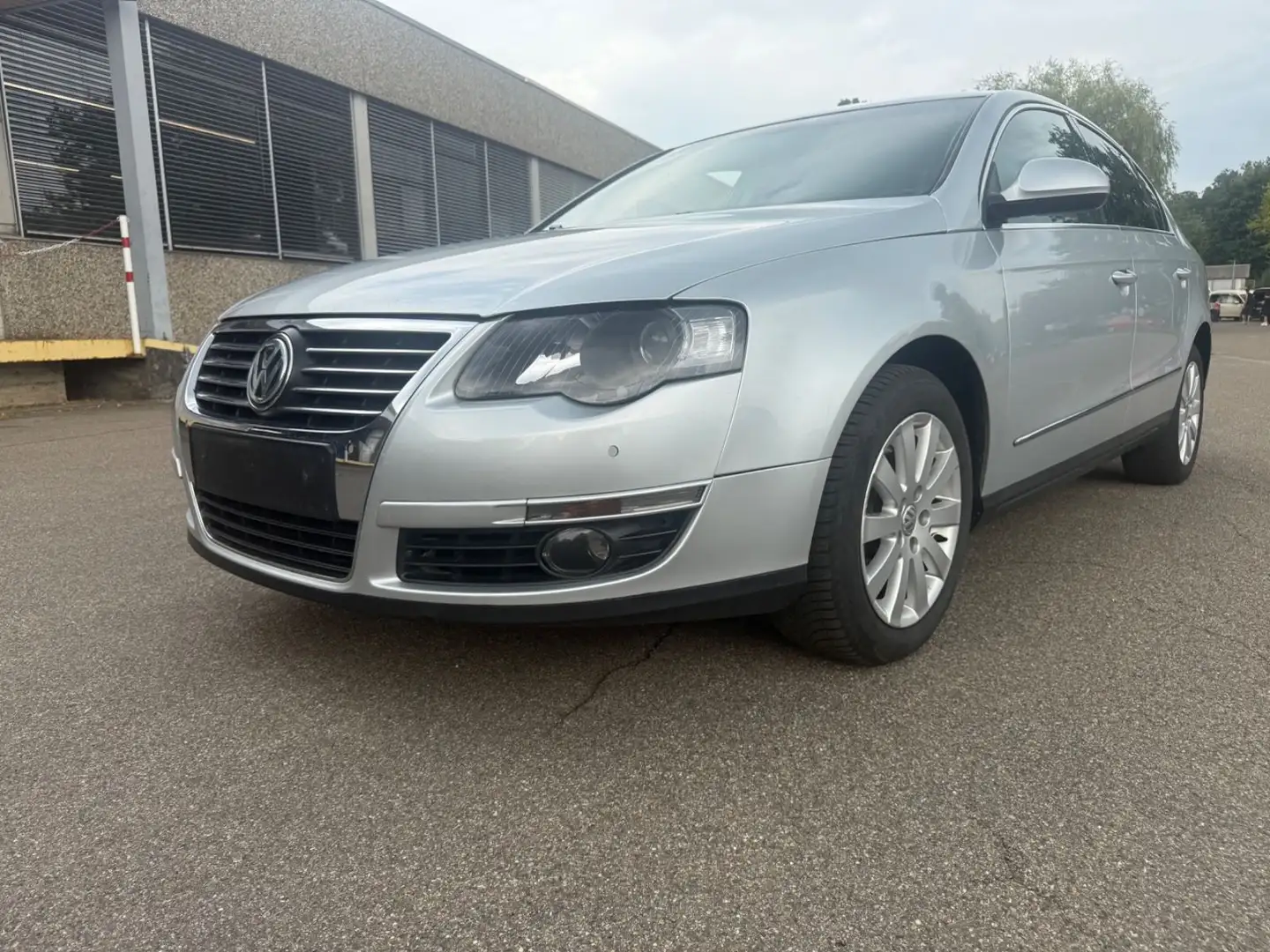 Volkswagen Passat Lim. Comfortline Argent - 2