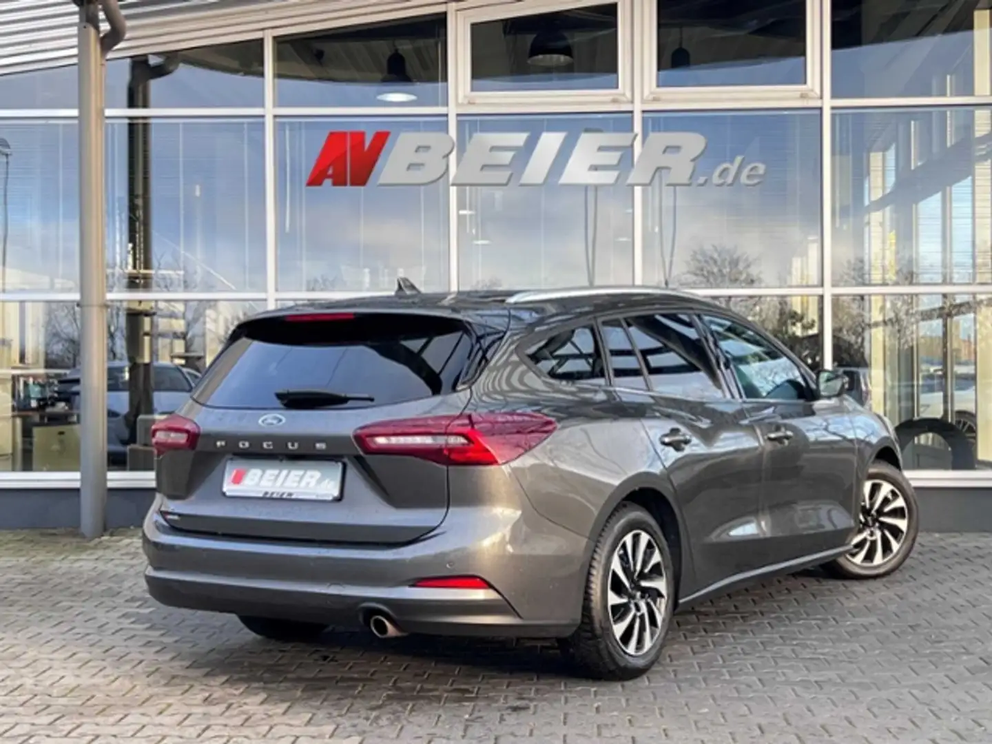 Ford Focus Titanium LED SHZ 2xPDC ACC Kamera Lenkrad beheizt - 2