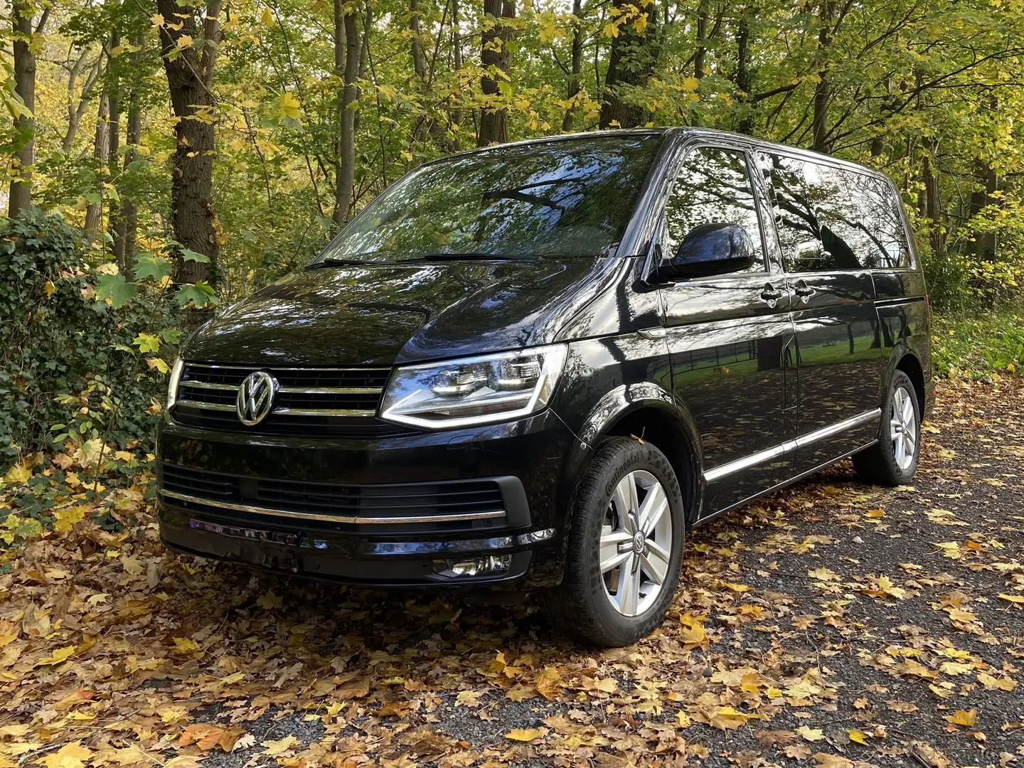 Volkswagen T6 Multivan Multivan DSG Kurz Highline Noir - 1