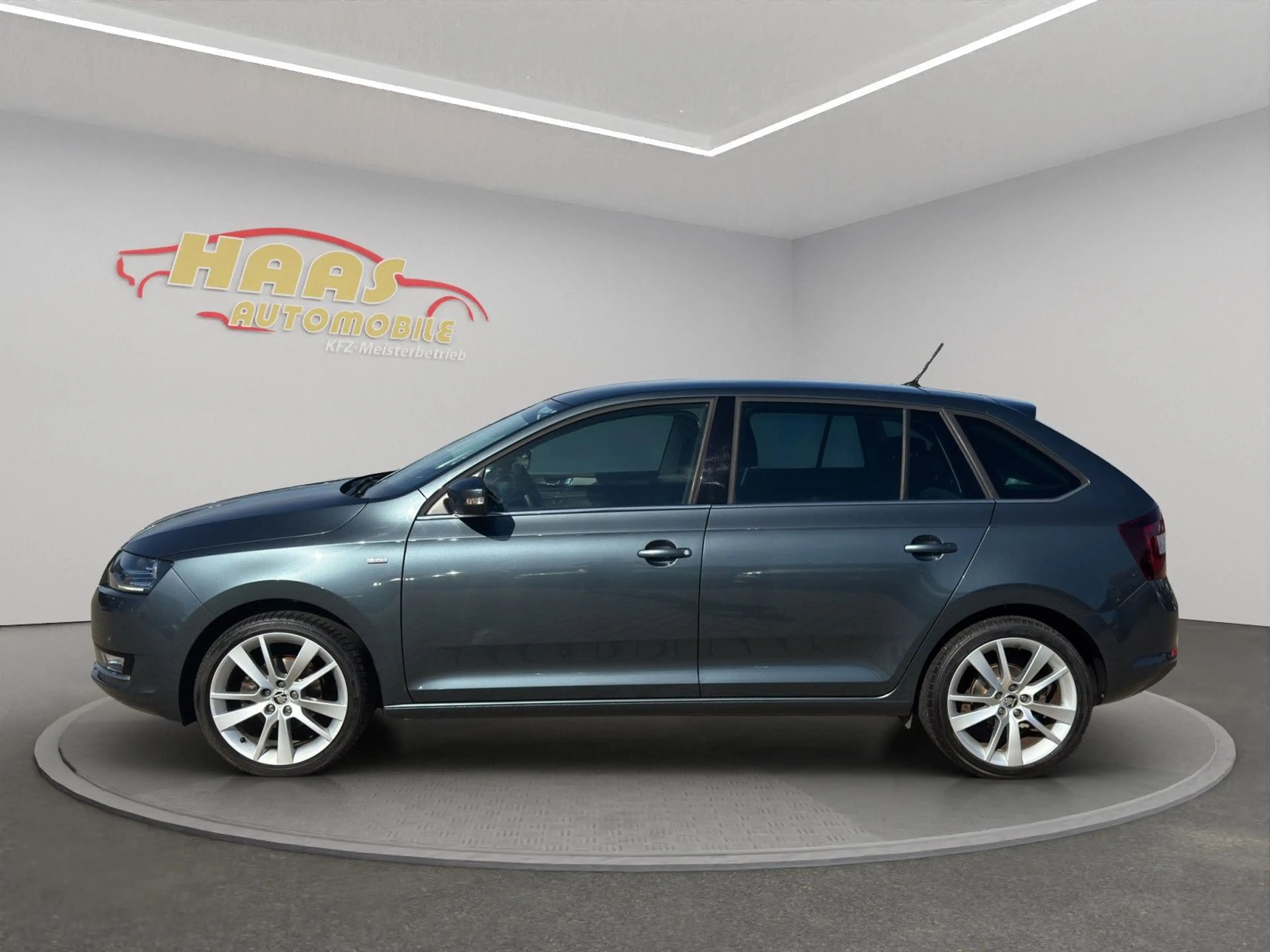 Skoda Rapid/Spaceback Spaceback Clever*Xenon*aus 1.Hand* — photo 8