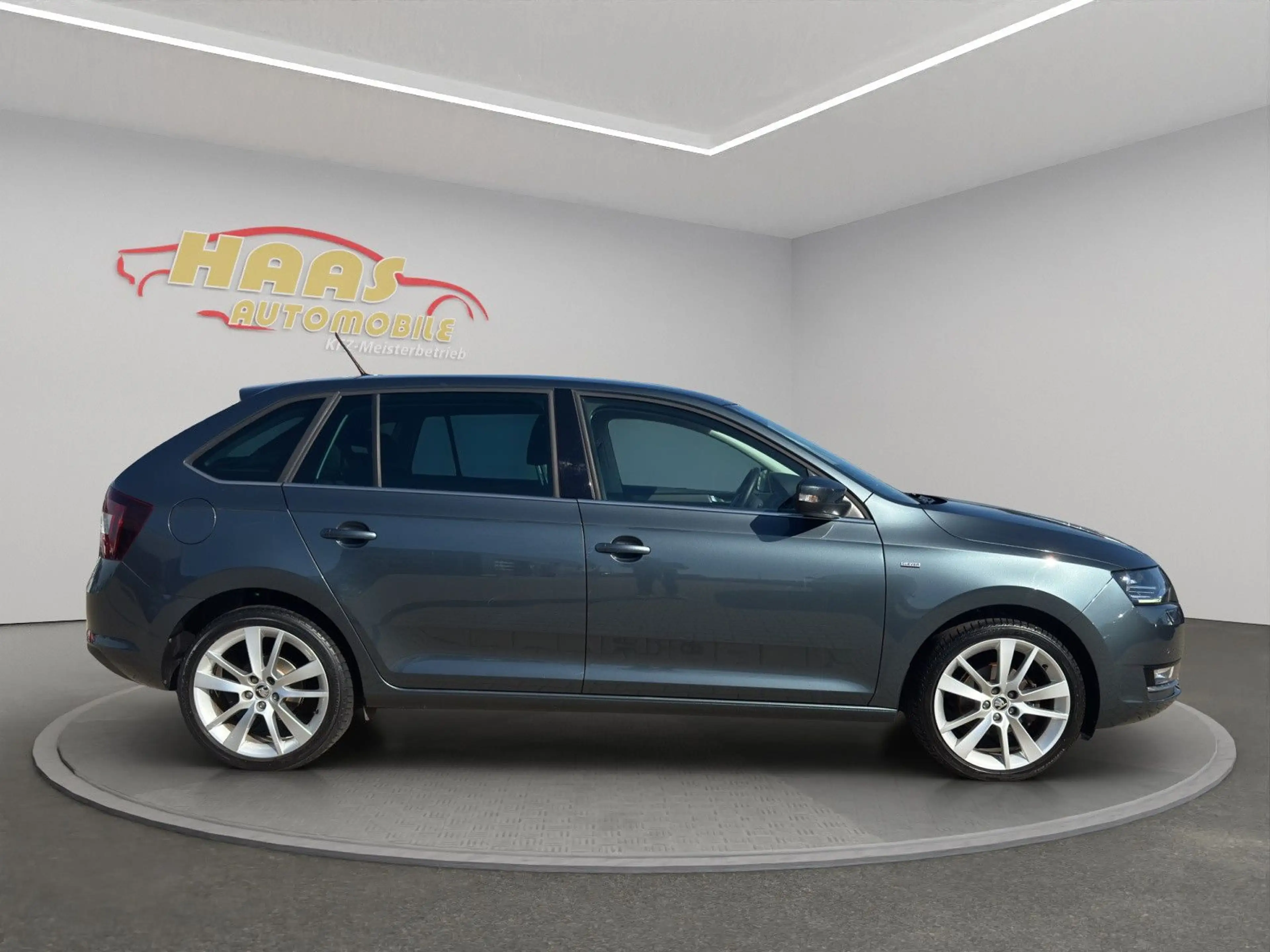 Skoda Rapid/Spaceback Spaceback Clever*Xenon*aus 1.Hand* — photo 4