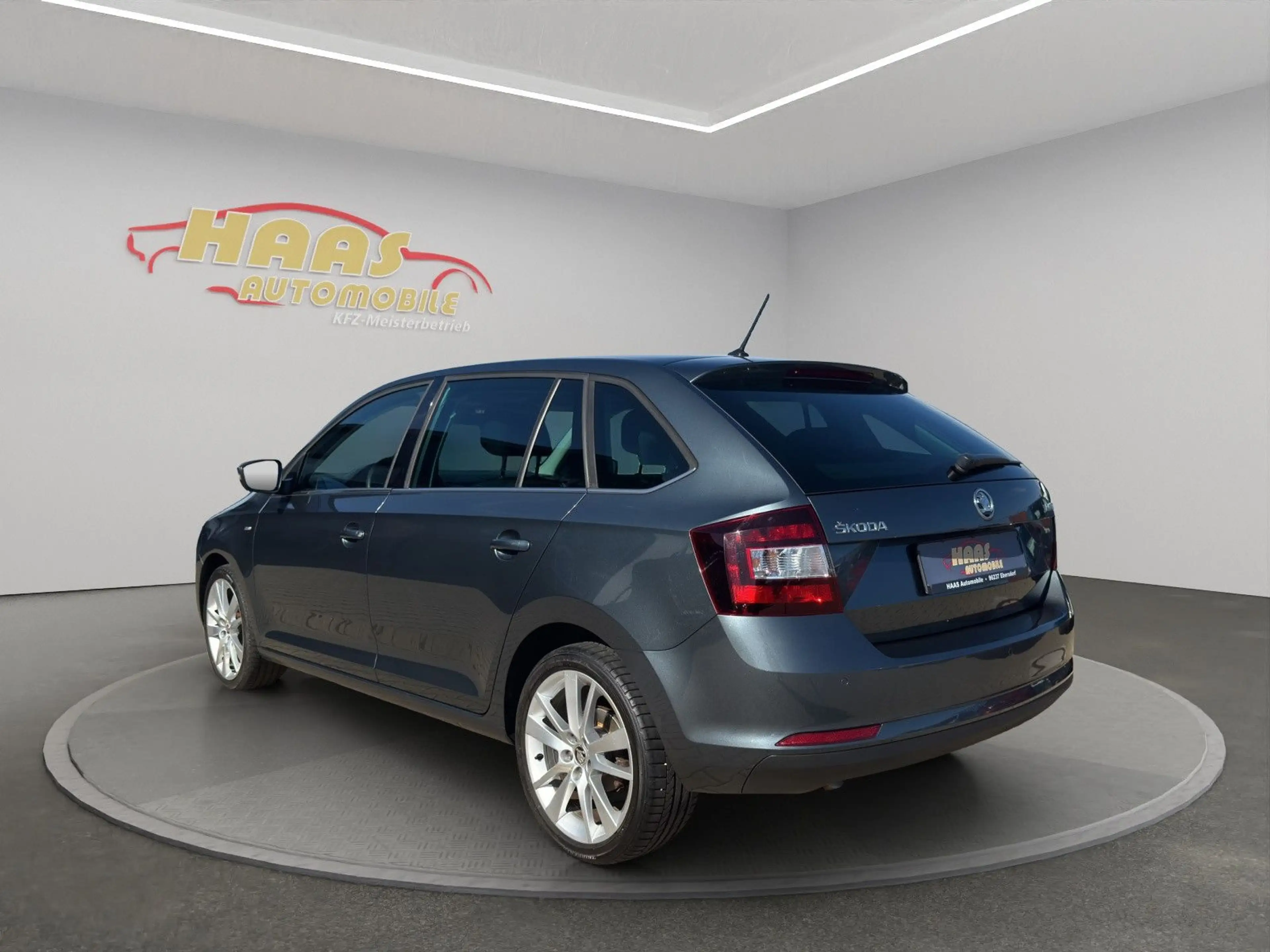 Skoda Rapid/Spaceback Spaceback Clever*Xenon*aus 1.Hand* — photo 7