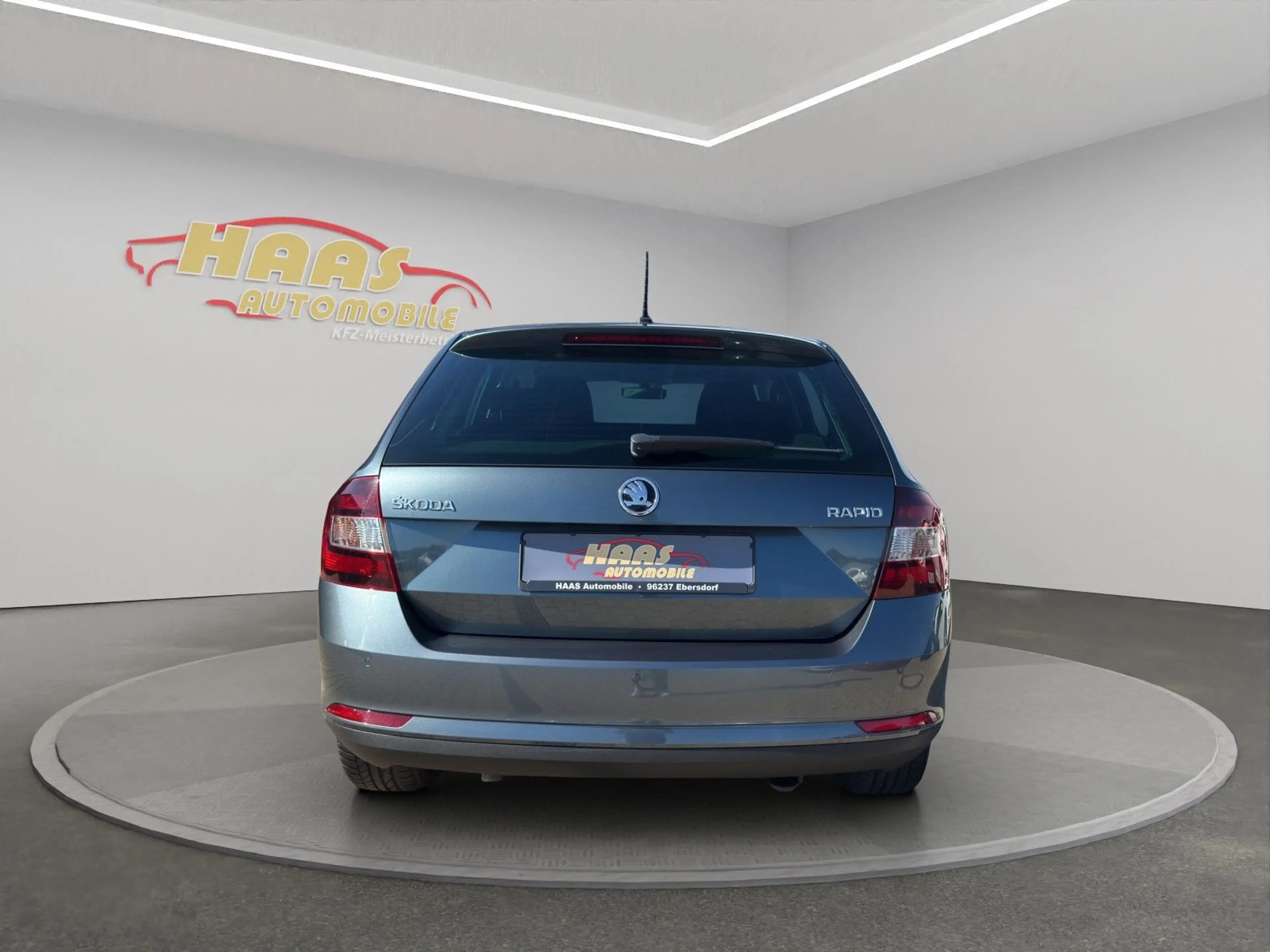 Skoda Rapid/Spaceback Spaceback Clever*Xenon*aus 1.Hand* — photo 6