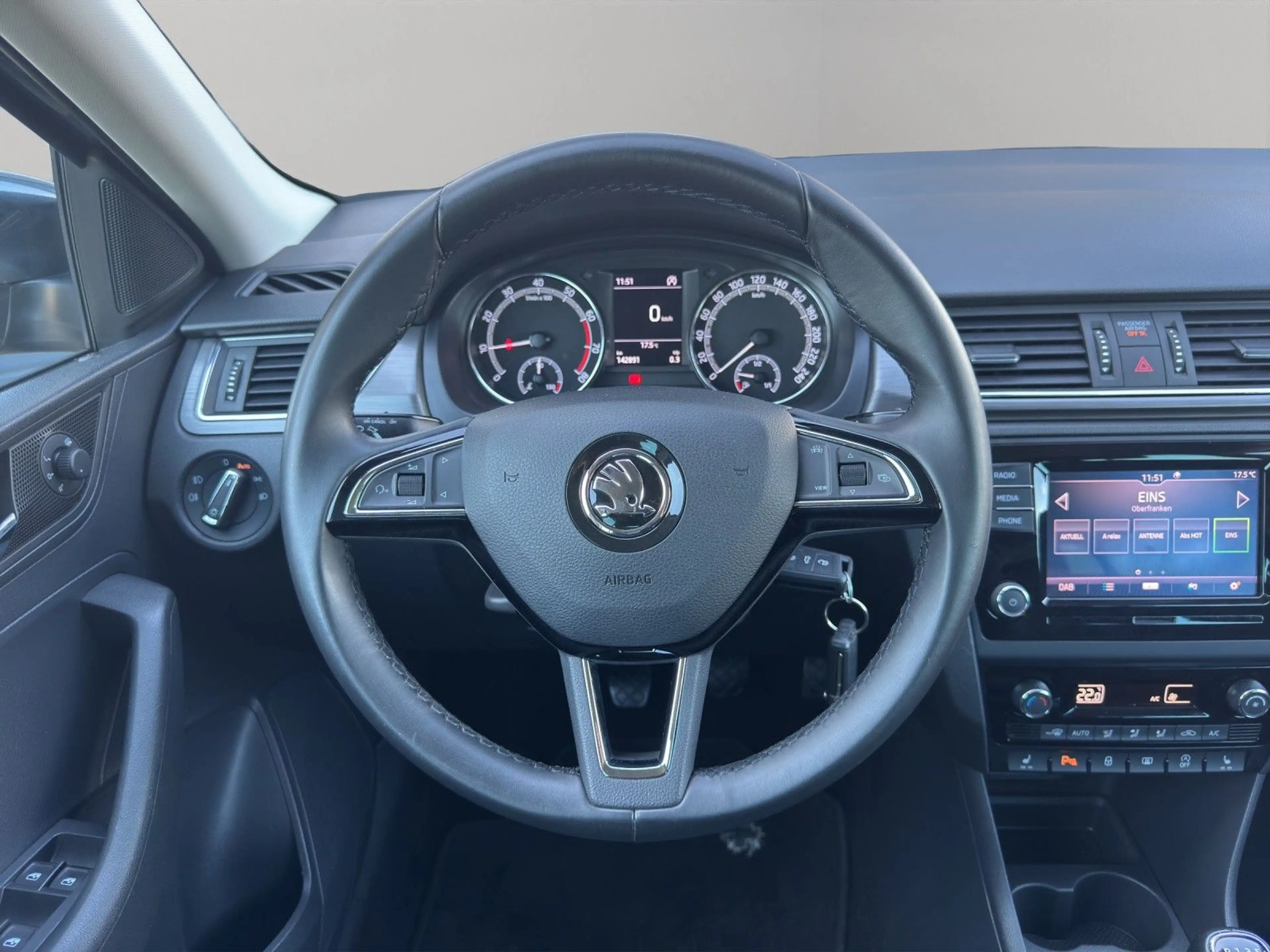 Skoda Rapid/Spaceback Spaceback Clever*Xenon*aus 1.Hand* — photo 14