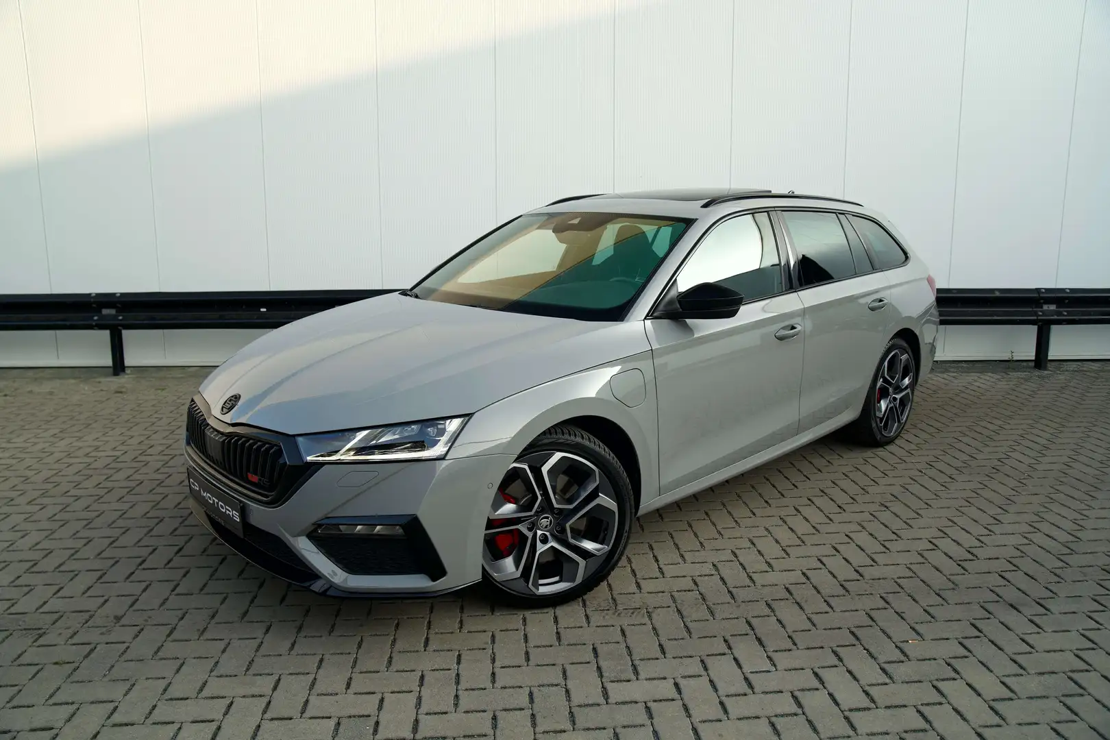 Skoda Octavia RS  HYBRIDE  PANO  245 PK  HUD  FULL  TOP Gris - 1