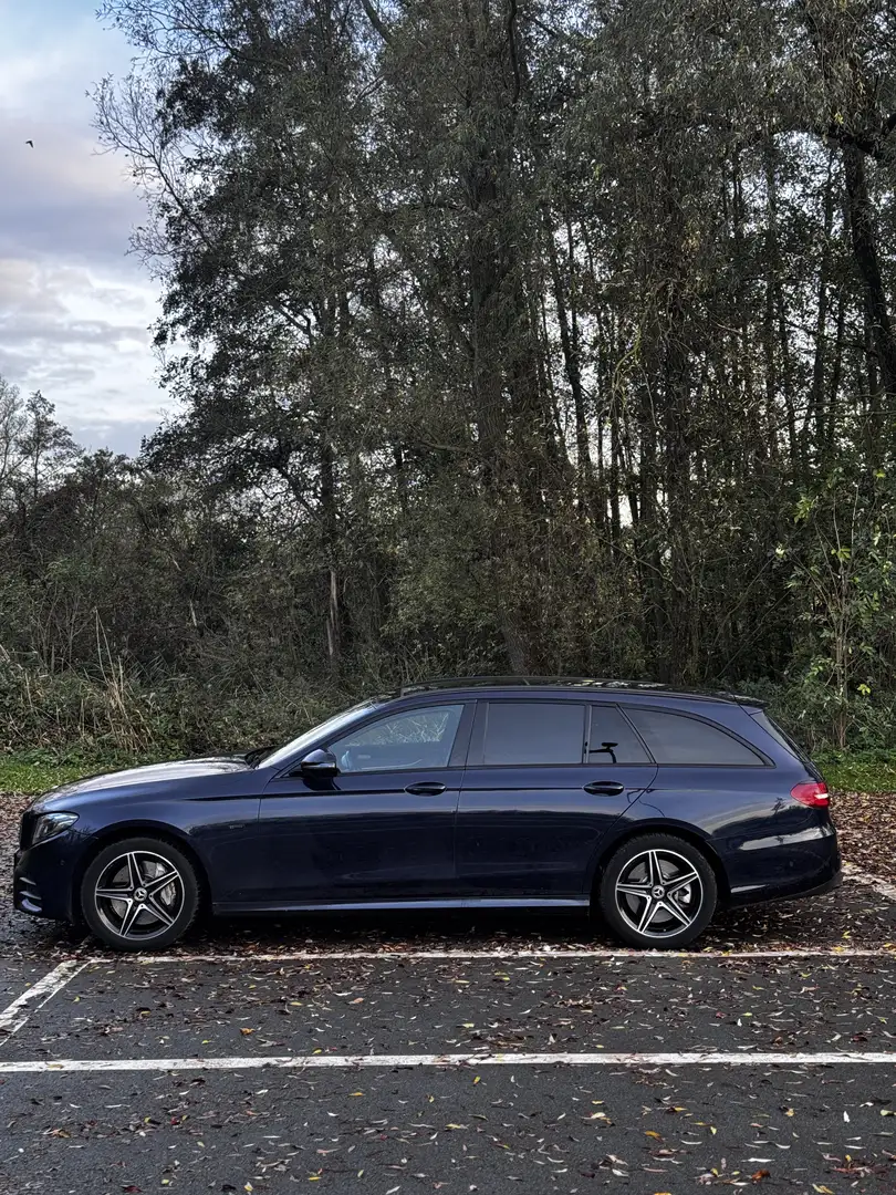 Mercedes-Benz E 300 E300de AMG pakket Blauw - 2
