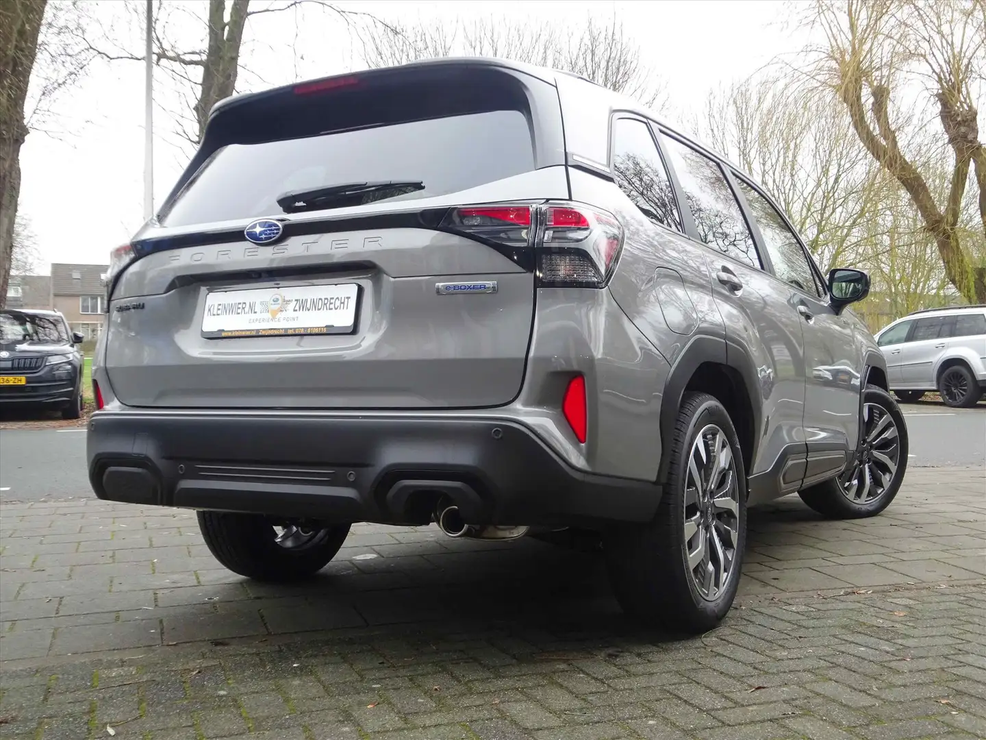 Subaru Forester Premium E-BOXER River Rock Pearl | Modeljaar 2025 Grijs - 2