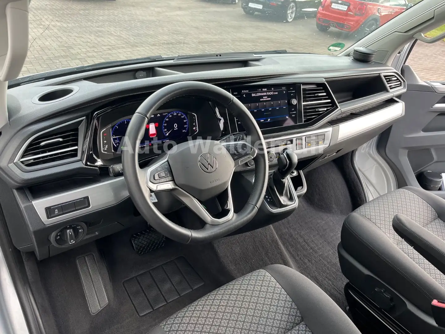 Volkswagen T6 California T6.1 California California Beach 4Motion ACC Plateado - 2