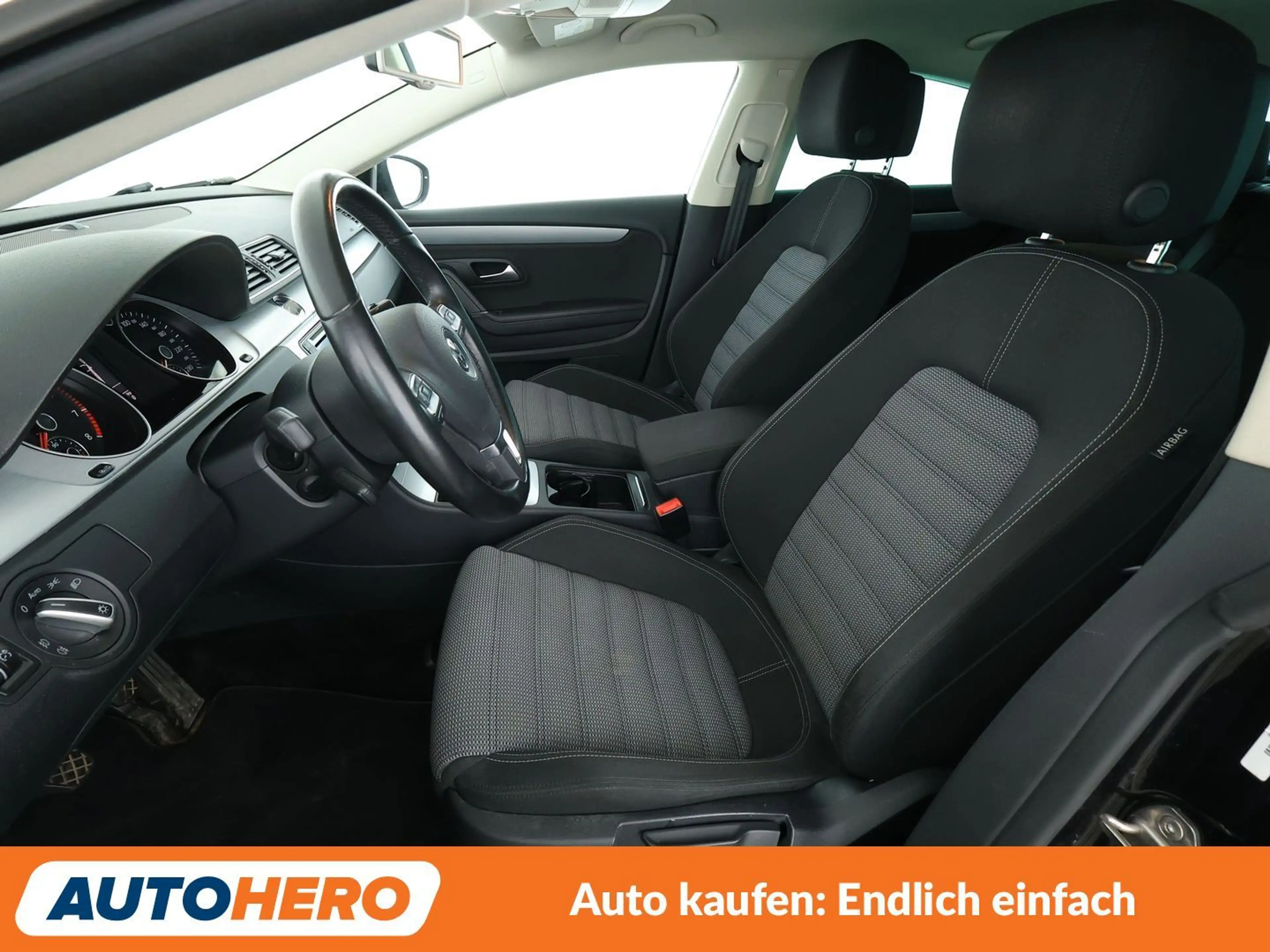 Volkswagen CC 1.4 TSI BlueMotion Tech*NAVI*XENON*TEMPO*PDC*SHZ* — photo 10