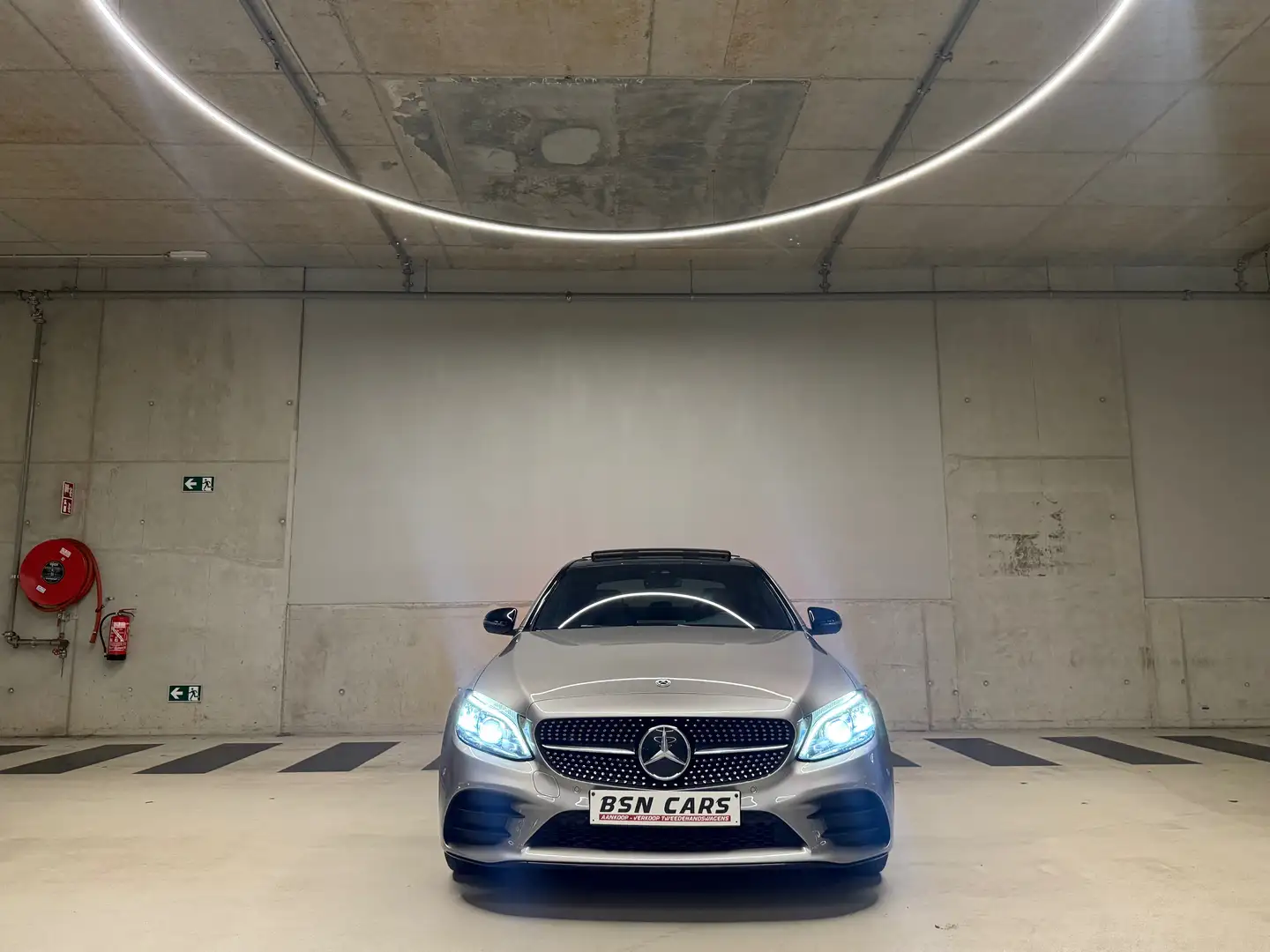 Mercedes-Benz C 300 DE/AMG/PANO/BURMEISTER/SFEER/CAMERA/CARPLAY/GRNTIE Goud - 2