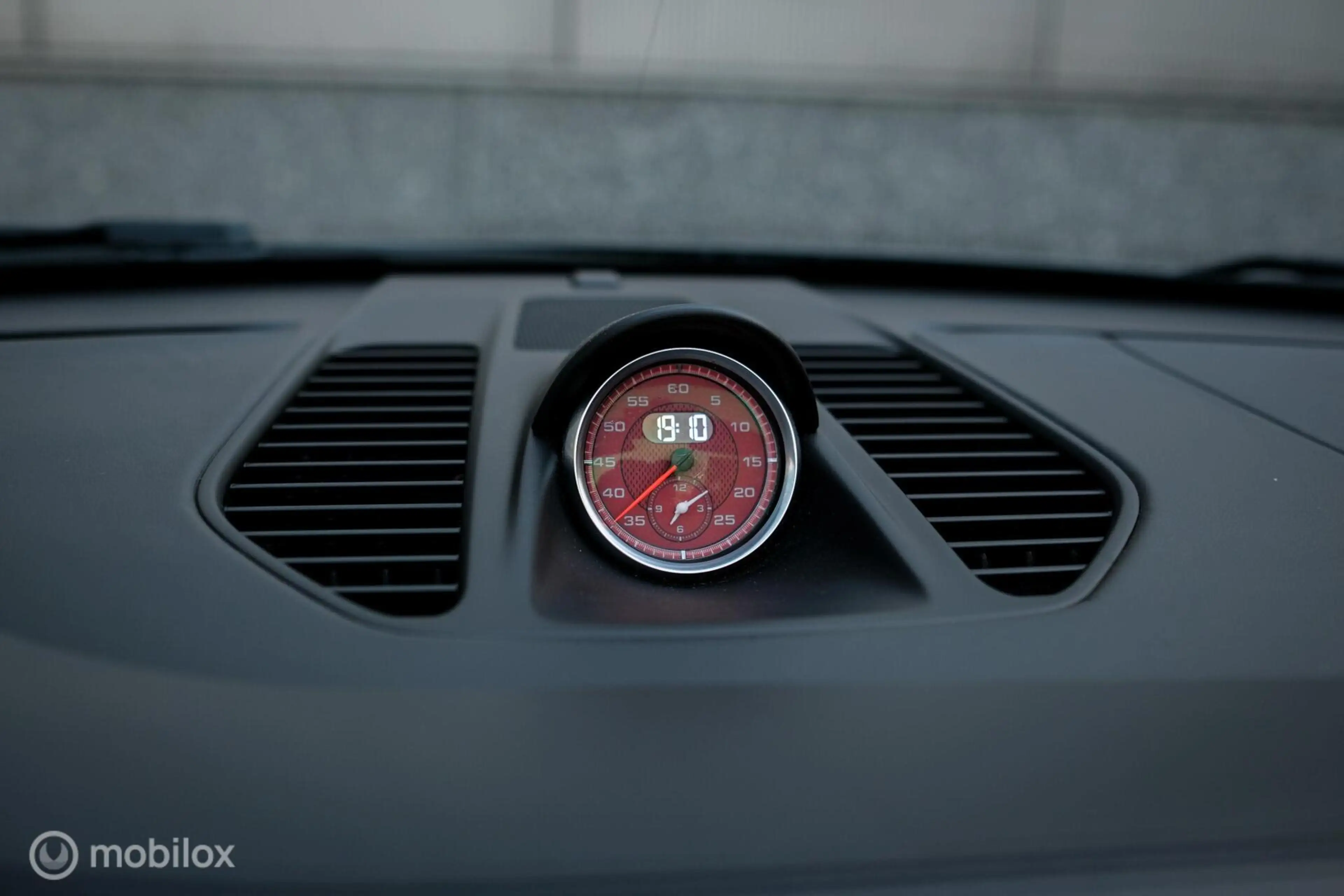 Porsche 991 Cabrio 3.8 Carrera 4S — photo 42