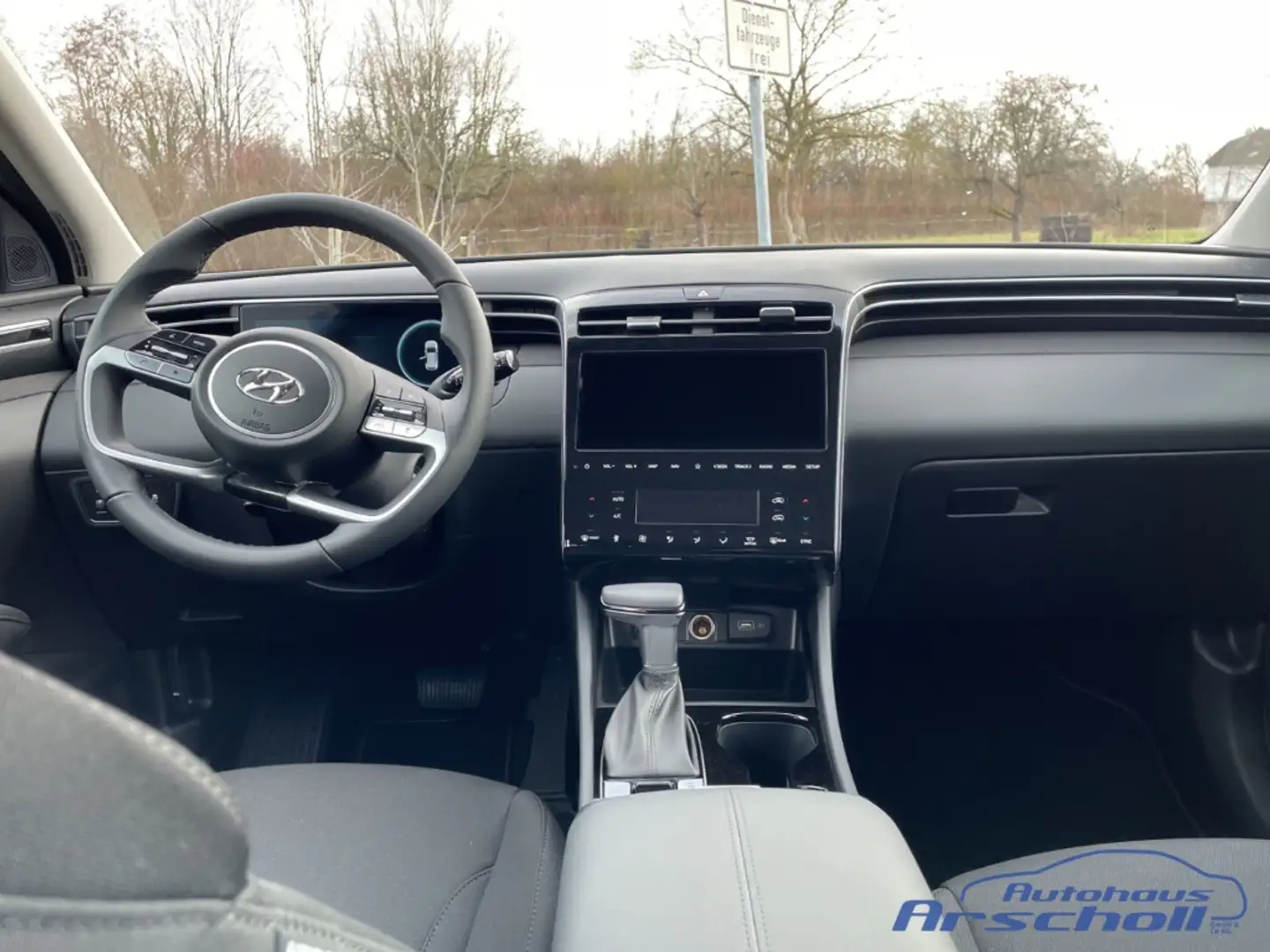 Hyundai TUCSON Select 150PS DCT 2WD Navi LED ACC Apple CarPlay Rood - 2