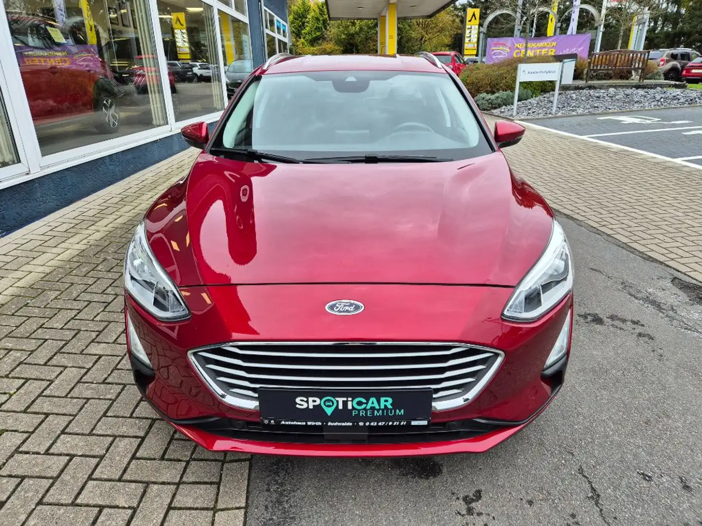 Ford Focus Turnier 1.0 EcoBoost COOL&CONNECT AHK Rot - 2