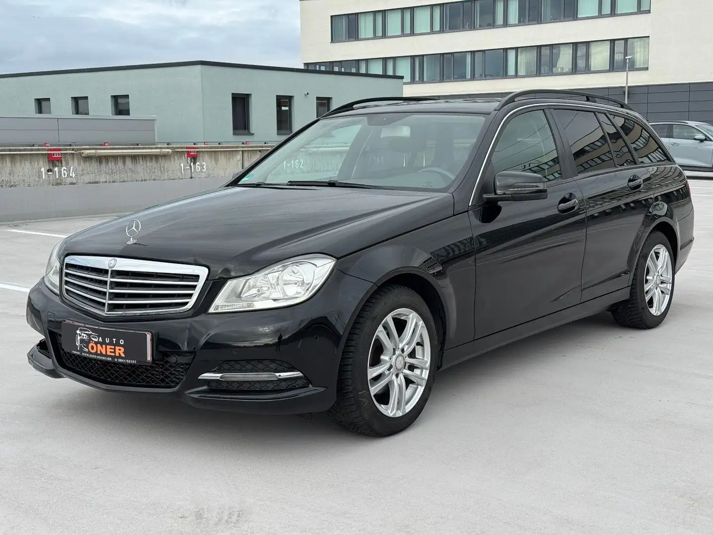 Mercedes-Benz C 180 C -Klasse T-Model BlueEfficiency Noir - 2