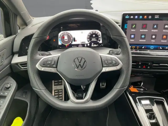 Volkswagen Golf view 10