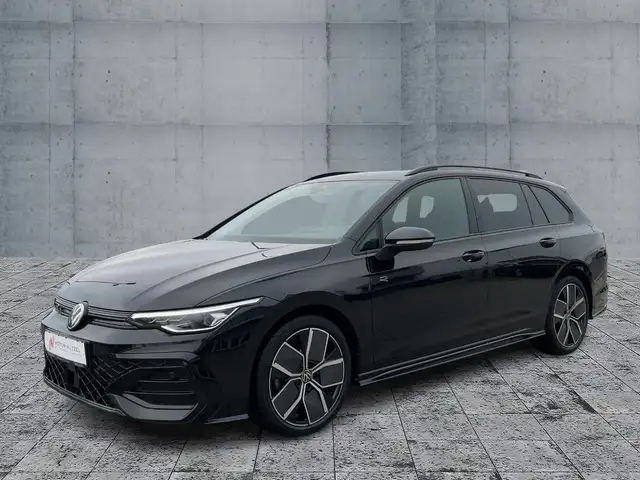 Volkswagen Golf view 2