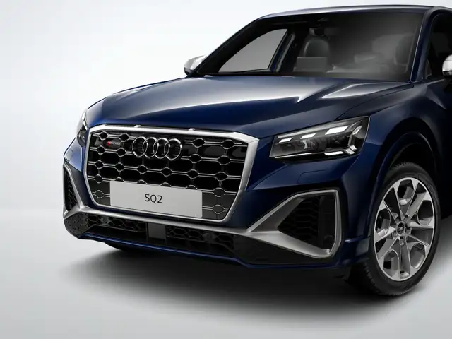 Audi SQ2 view 7