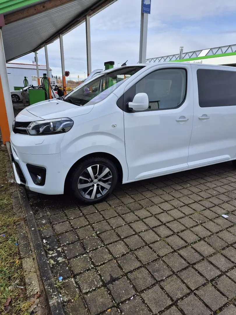 Toyota Proace L1 Executive Weiß - 1