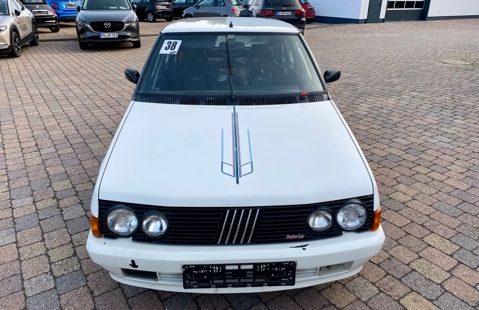 Fiat Ritmo 130 TC Abarth Historisches Rallyefahrzeug Biały - 1