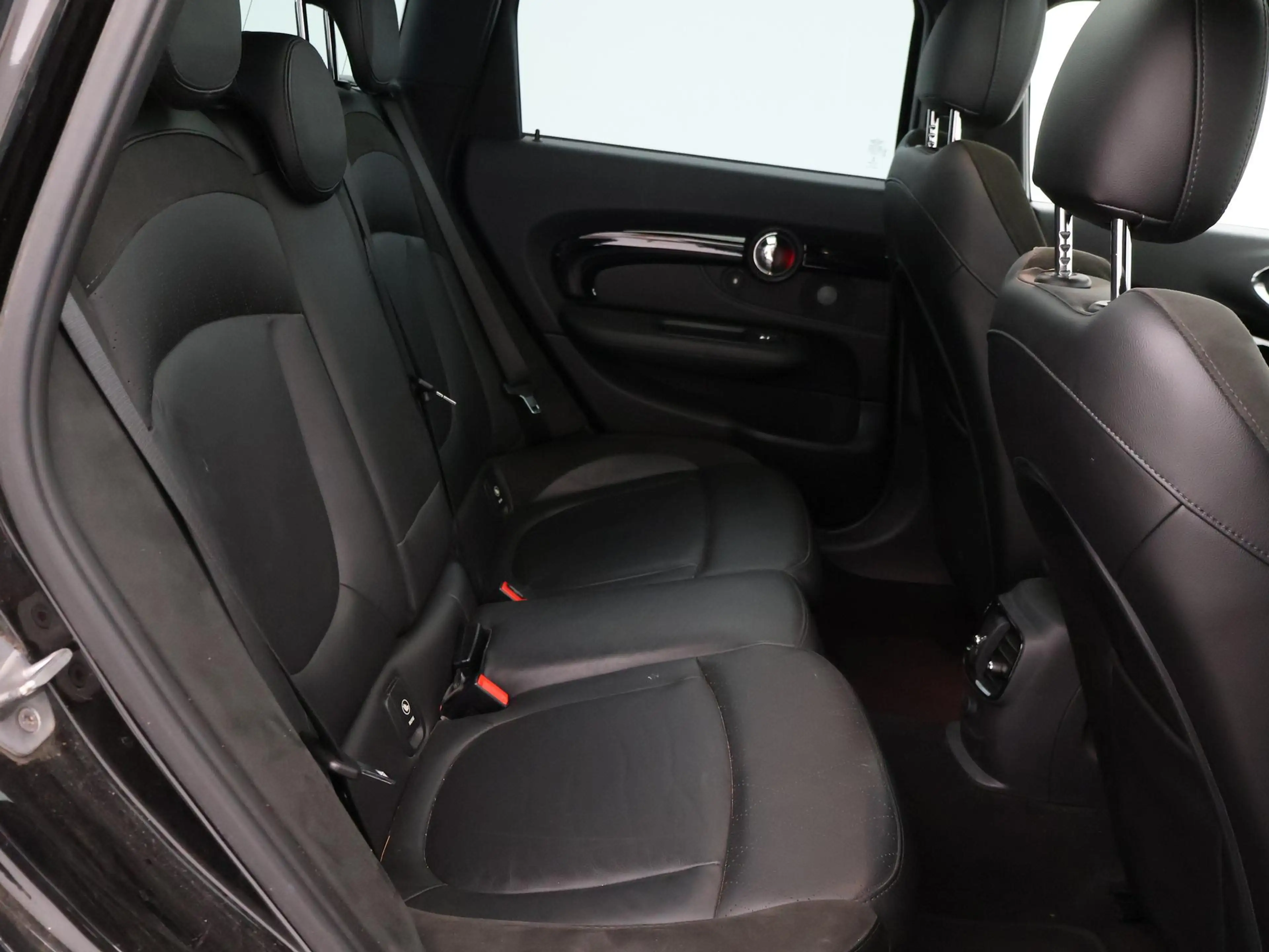 MINI Cooper S Clubman Mini 2.0 192 PK AUT. + PANORAMA | CAMERA | HEAD-UP — photo 23