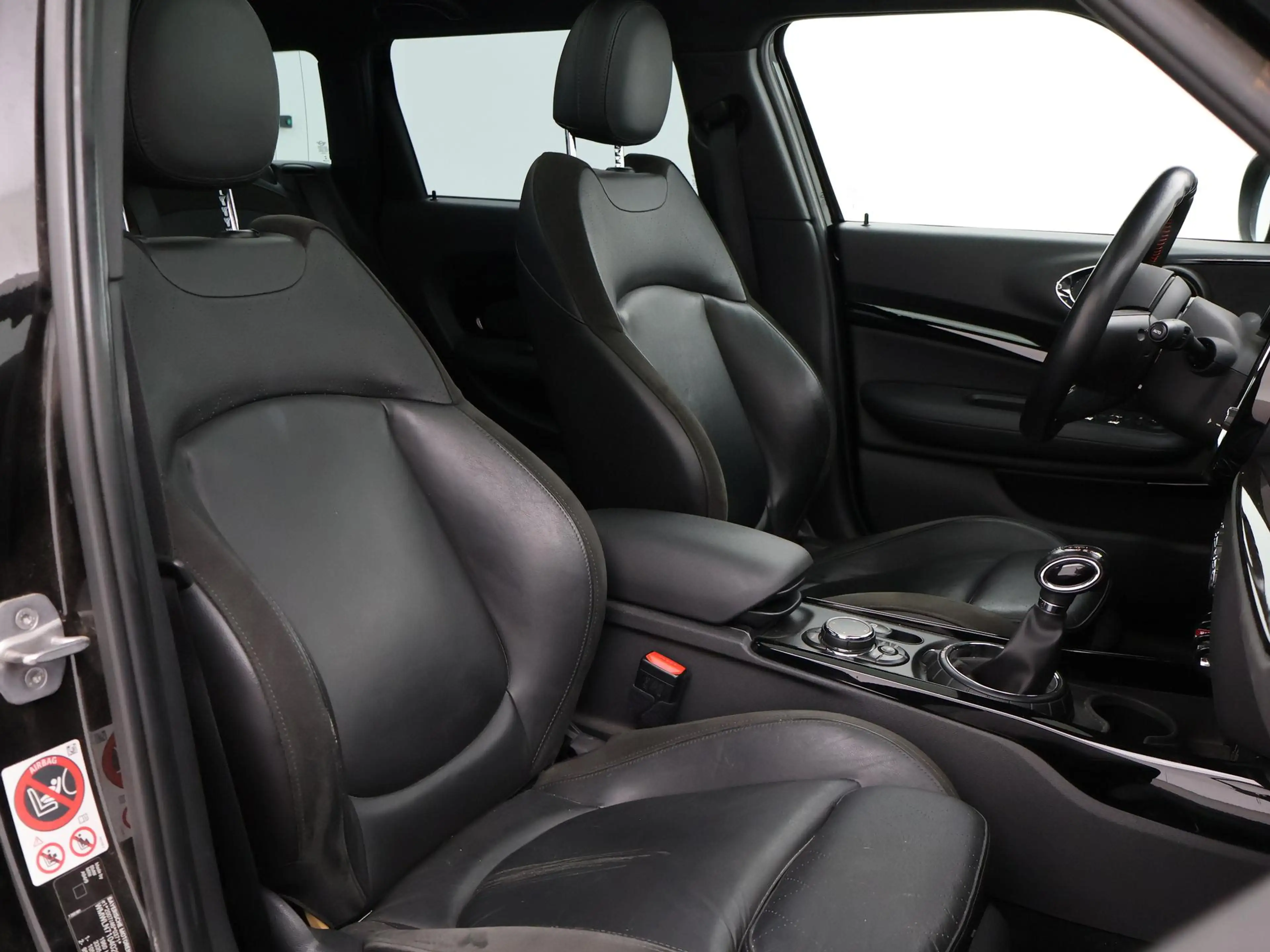 MINI Cooper S Clubman Mini 2.0 192 PK AUT. + PANORAMA | CAMERA | HEAD-UP — photo 17