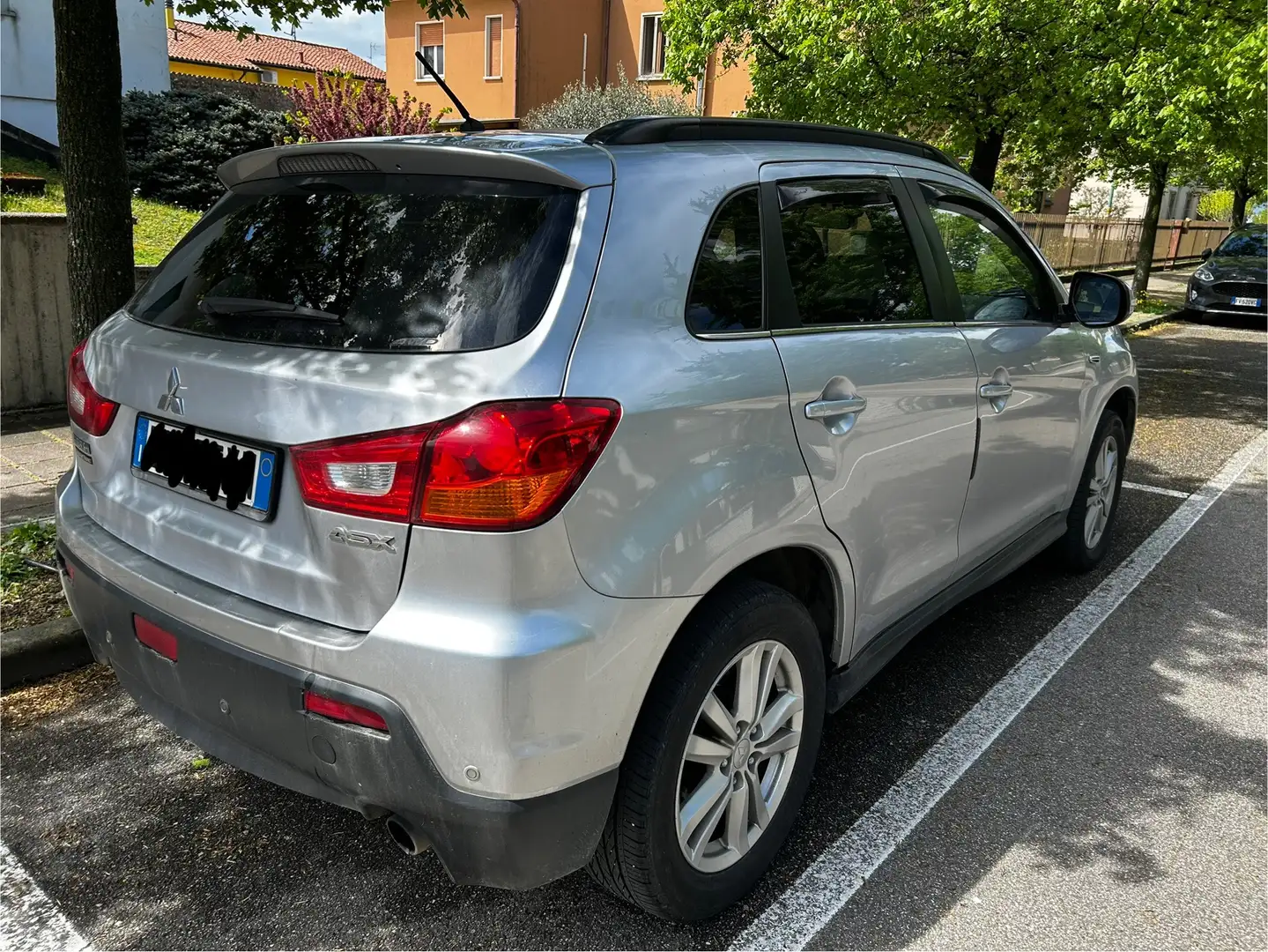 Mitsubishi ASX 1.8 4wd panoramic intense Silber - 2