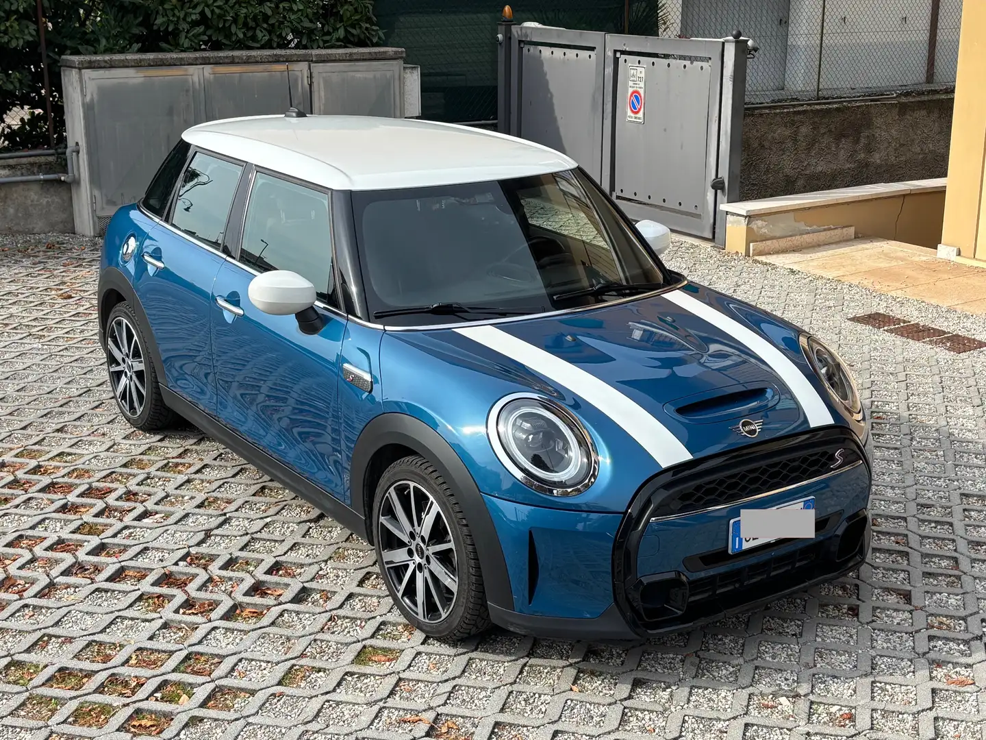 MINI Cooper S usata a Valeggio Sul Mincio per € 18.400