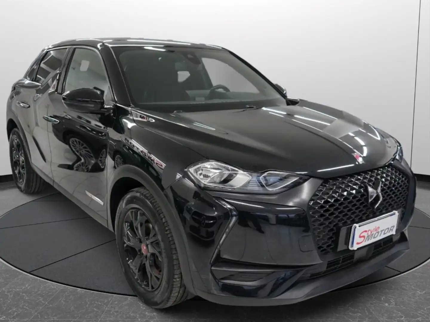 DS Automobiles DS 3 Crossback BlueHDi 100 Performance Line Certificata Italiana Noir - 2