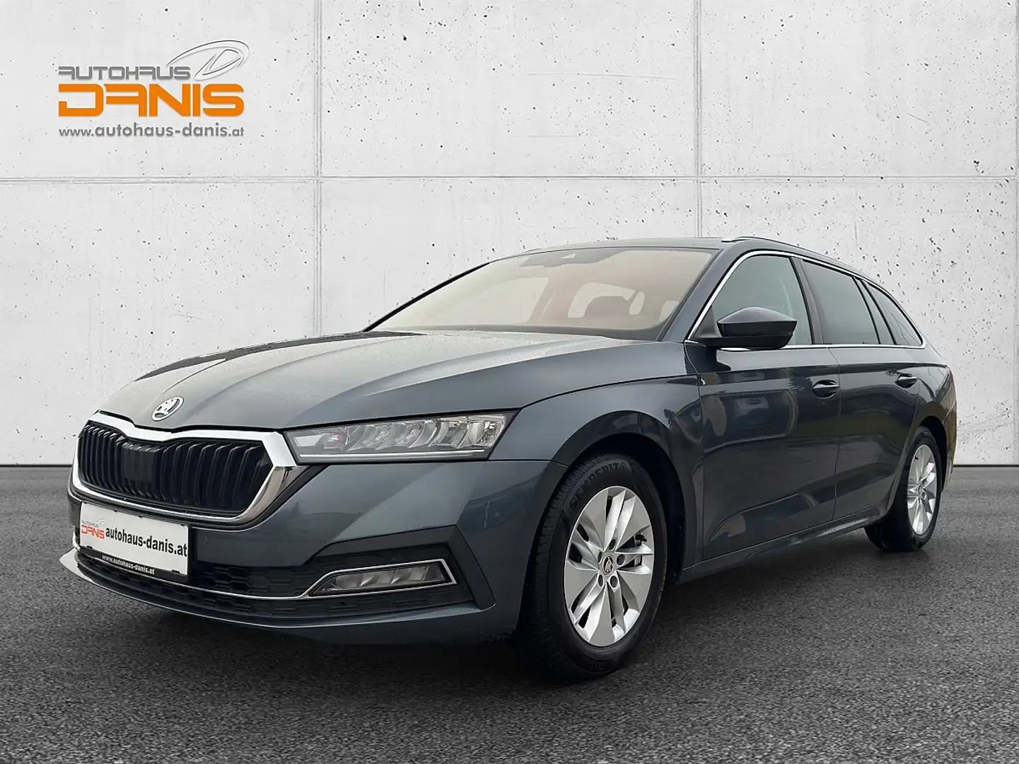 Skoda Octavia Combi 1,5 TSI Premium LED/NAVI/ACC/PANO Grau - 1