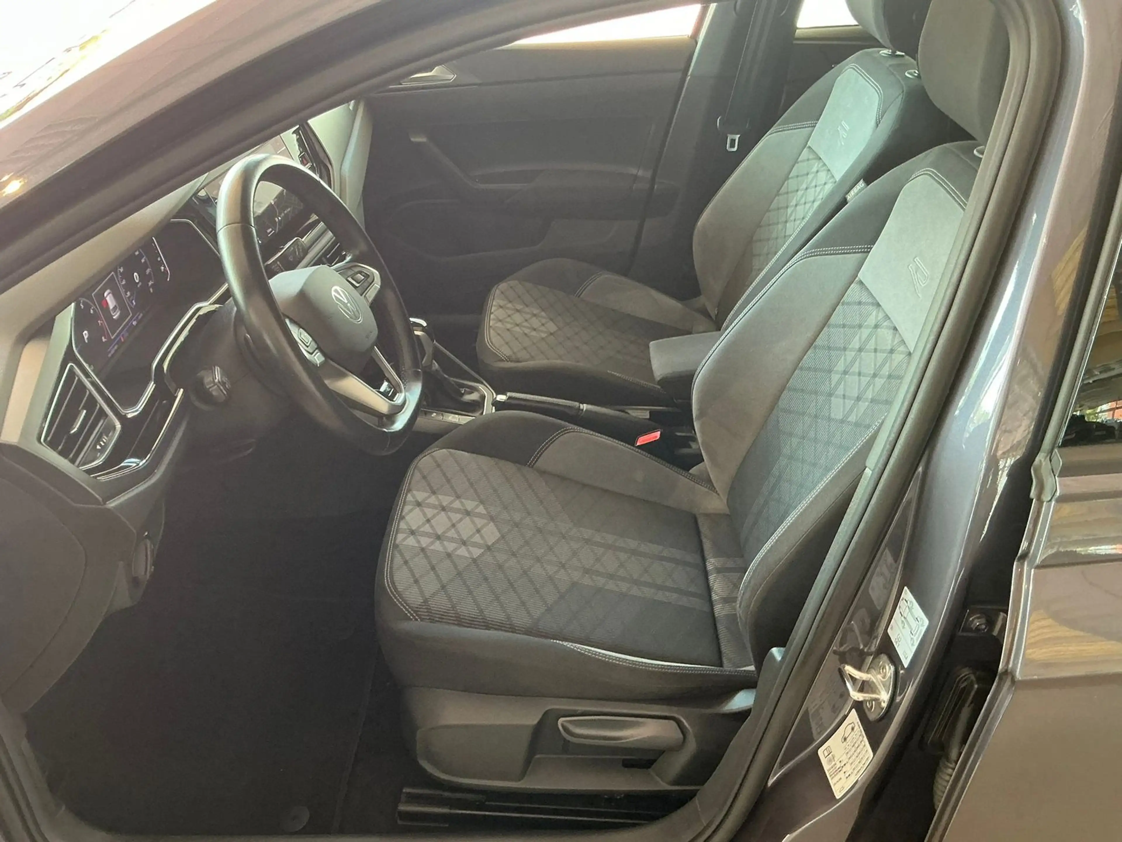Volkswagen Taigo 1.5 TSI DSG*Pano*SHZ*LED*Navi*ACC — photo 12