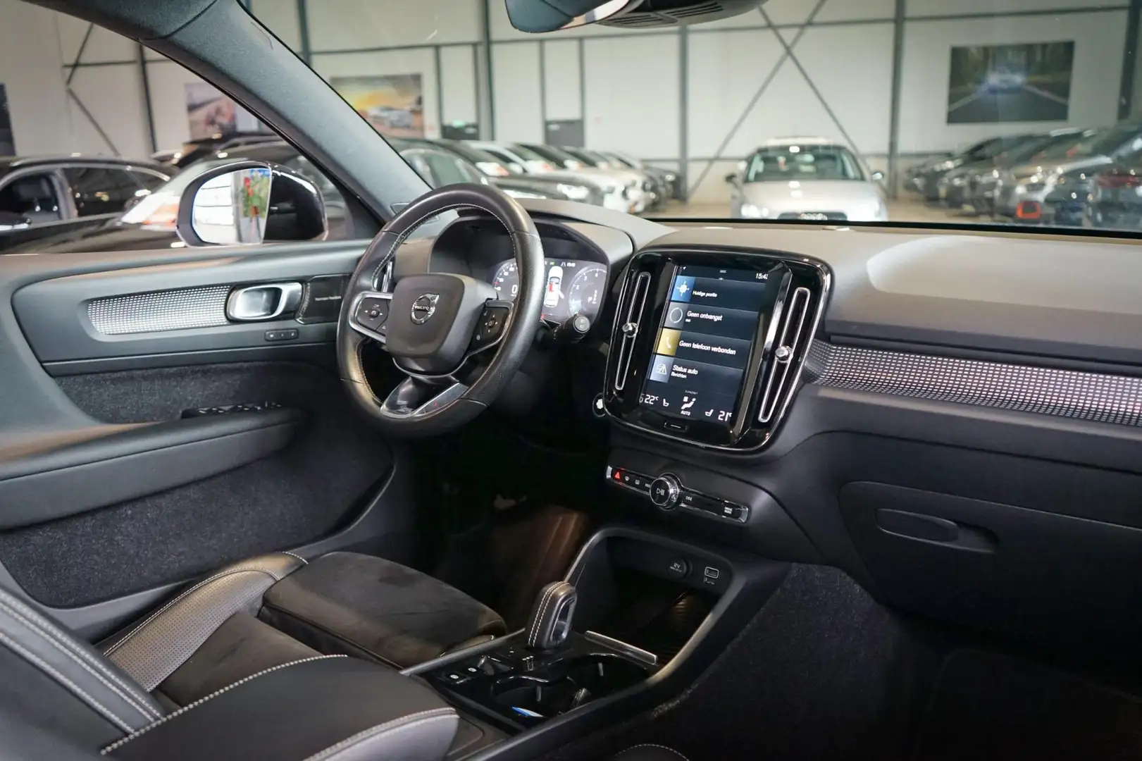 Volvo XC40 T5 R-Design AWD | PANO | 360° CAM | ADAPTIVE CRUIS Blanco - 2
