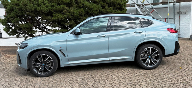 BMW X4 xDrive 20d M Sport Navi AHK 360° — photo 3