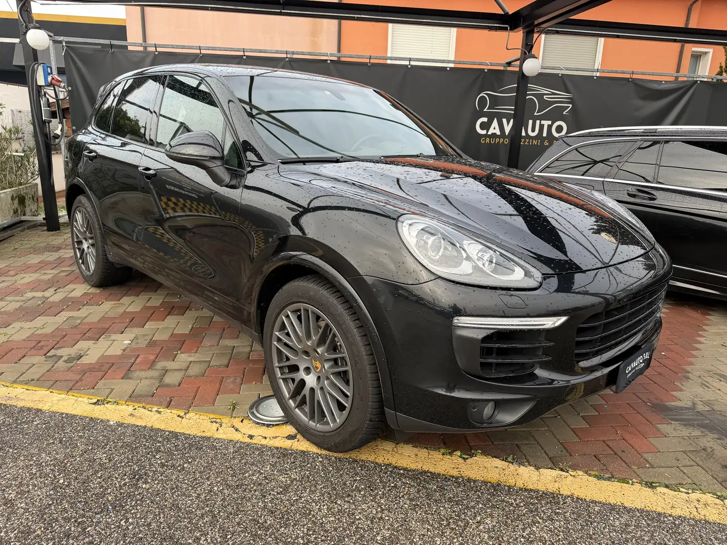 Porsche Cayenne 3000 Diesel Platinum Edition - 1