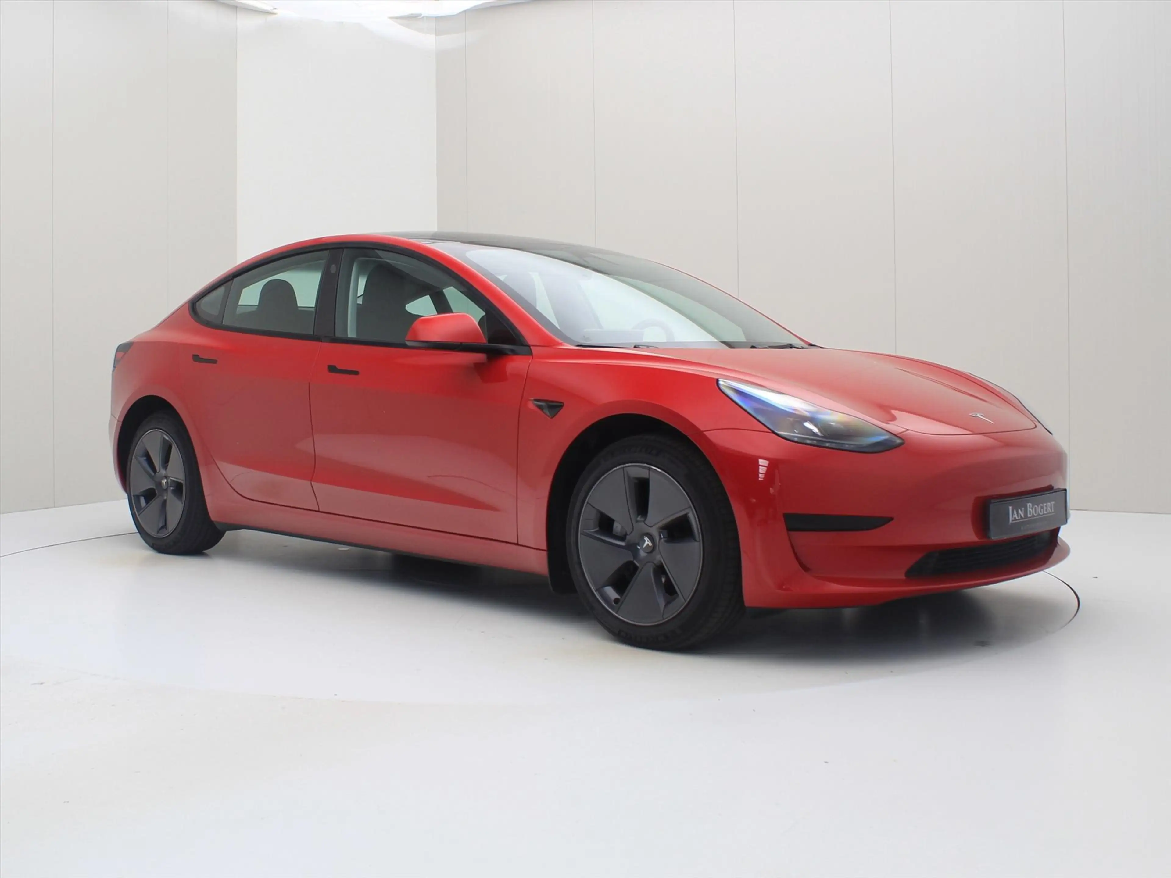 Tesla Model 3 Standard RWD Plus UPGRADE 93.6% SoH [ AMD RYZEN+LF — photo 4