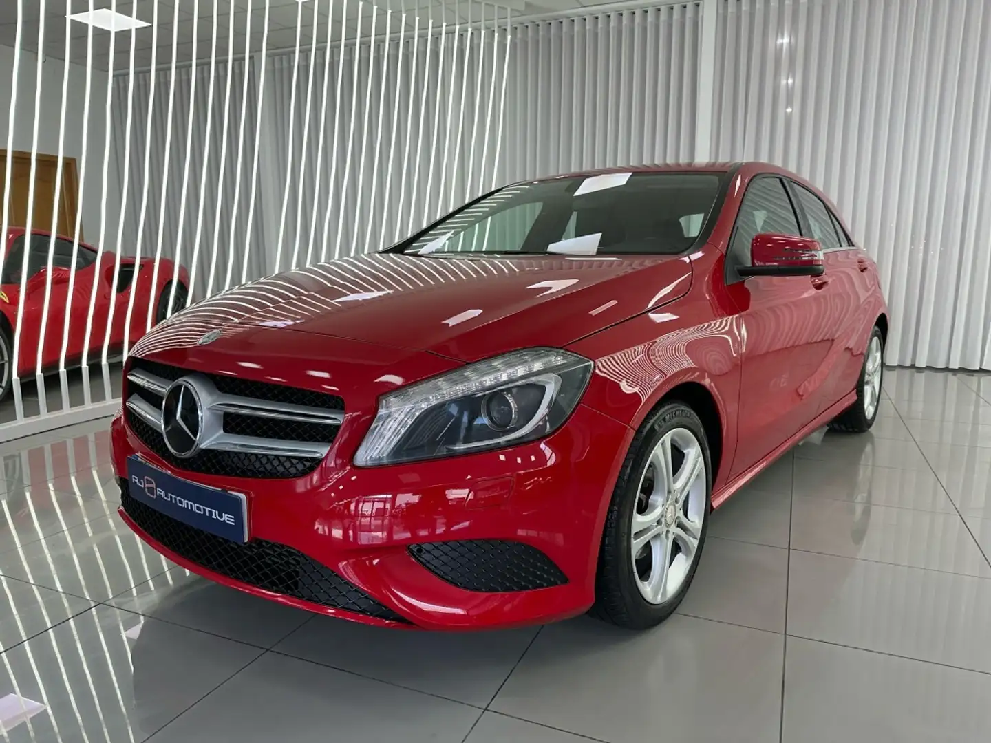 Mercedes-Benz A 180 180CDI BE Style Rojo - 1