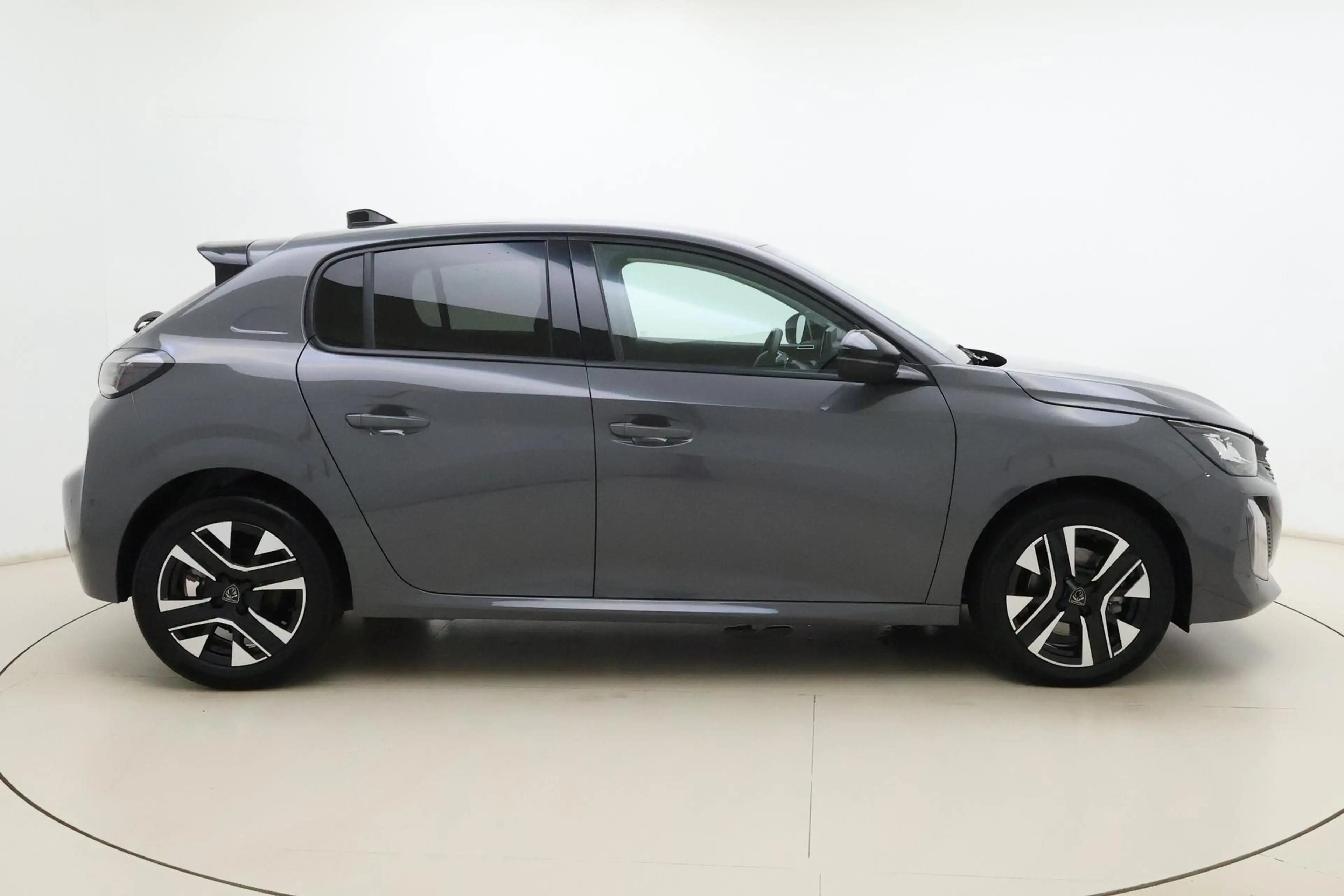 Peugeot 208 1.2 Hybrid 110 e-DCS6 Allure | Achteruitrijcamera — photo 9