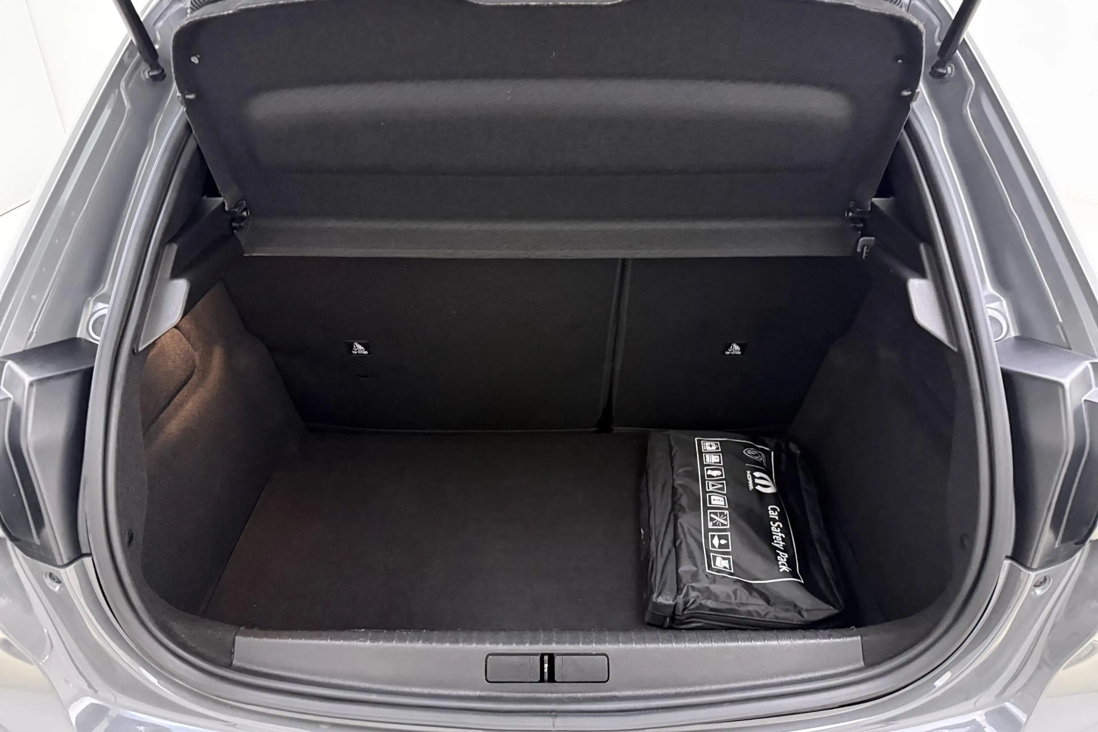 Peugeot 208 1.2 Hybrid 110 e-DCS6 Allure | Achteruitrijcamera — photo 3