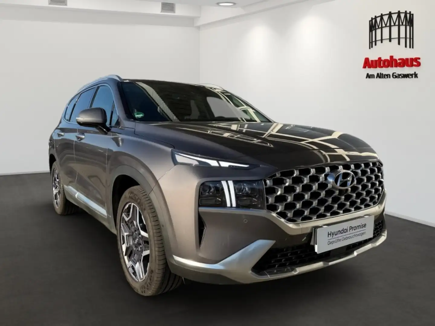 Hyundai SANTA FE Prime Plug-In Hybrid ALLRAD+PANODACH+ASSISTENZPAKE Grau - 2