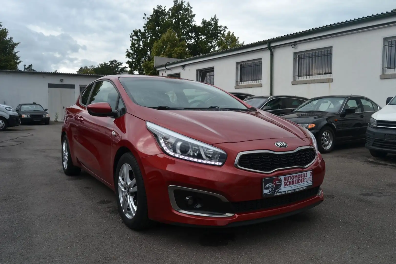 Kia ProCeed Spirit Czerwony - 1