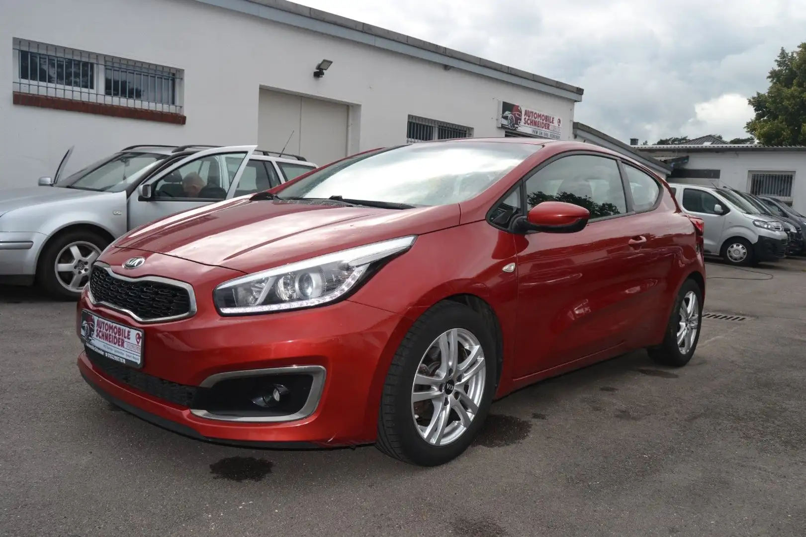 Kia ProCeed Spirit Czerwony - 2