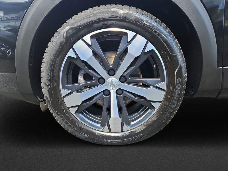 Peugeot 3008 GT PureTech 130 EAT8 — photo 9