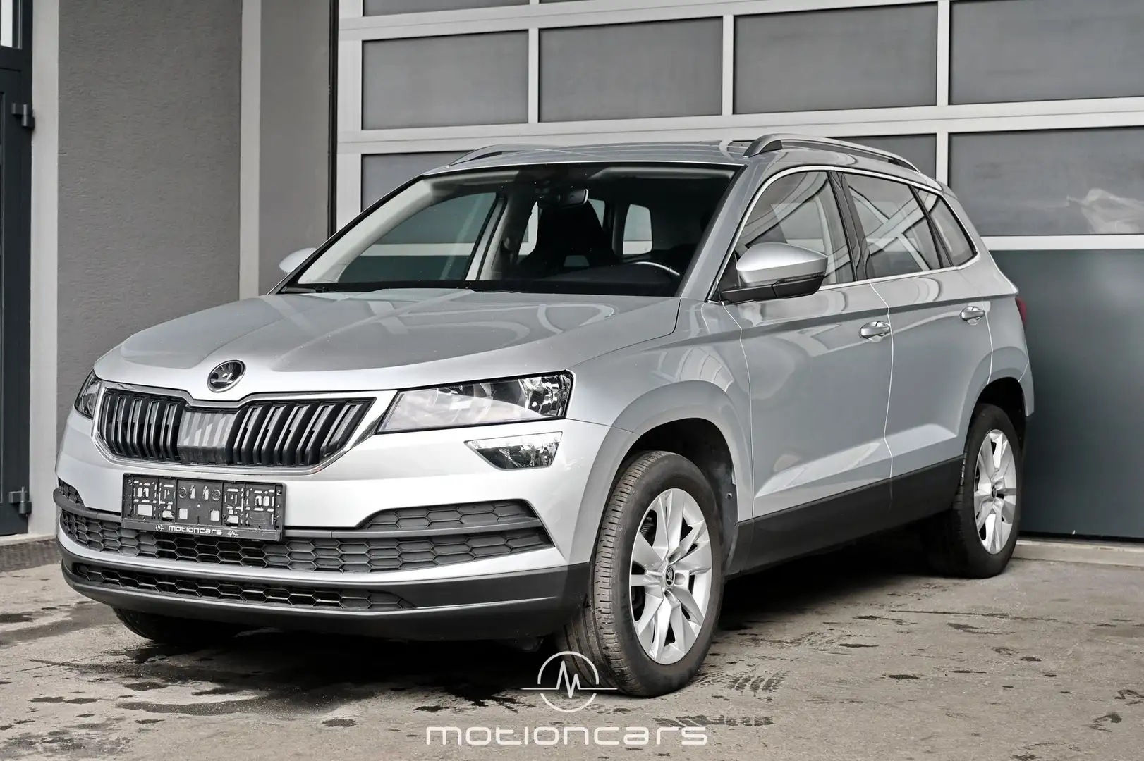 Skoda Karoq 1.6 TDI Ambition Pickerl NEU Argintiu - 1