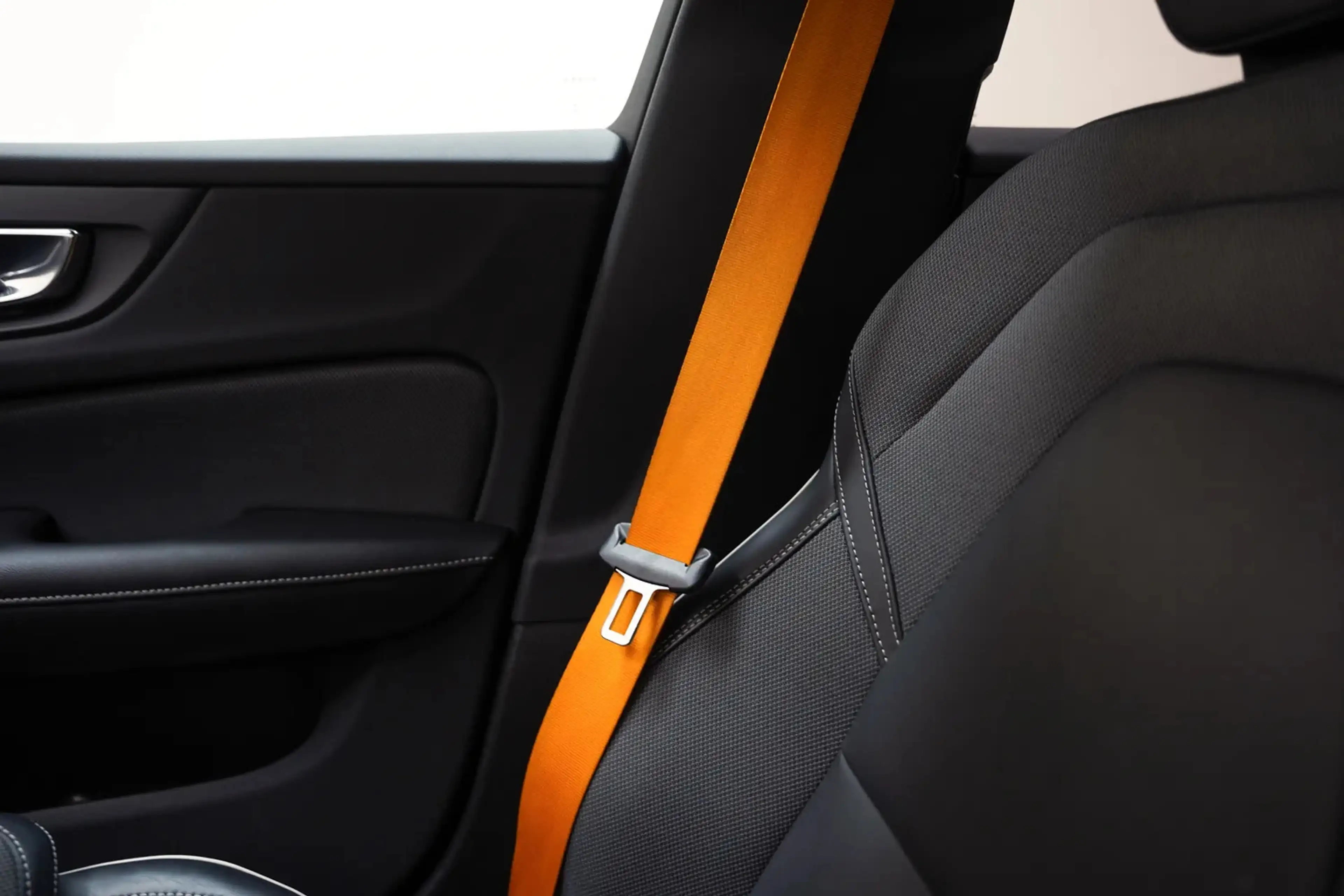 Volvo S60 2.0 T8 AWD Polestar Engineered [ Harman/Kardon Led — photo 14