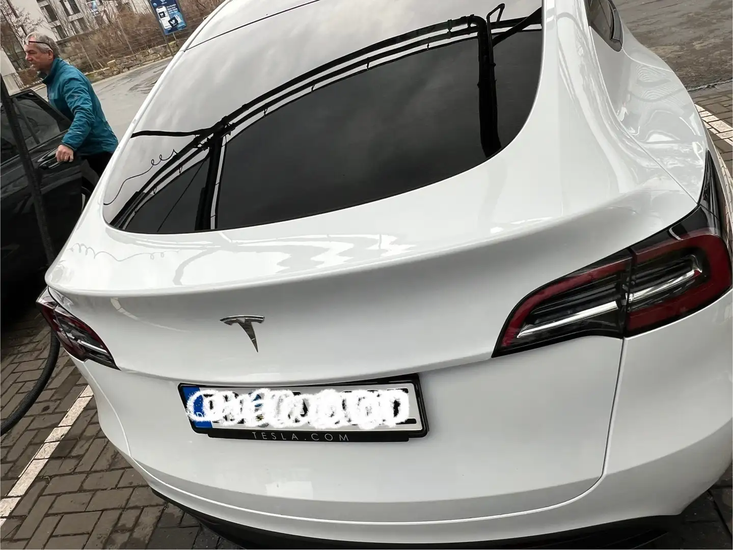 Tesla Model Y RWD - Wie Neu Weiß - 2