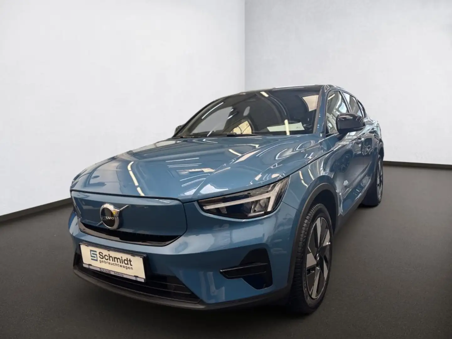 Volvo C40 AWD Recharge Twin 78kWh Plus Blau - 1