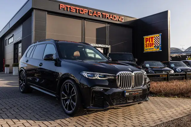 BMW X7 XDrive40i M-Sport, 7p, Sky Lounge, Massage, Trekaa