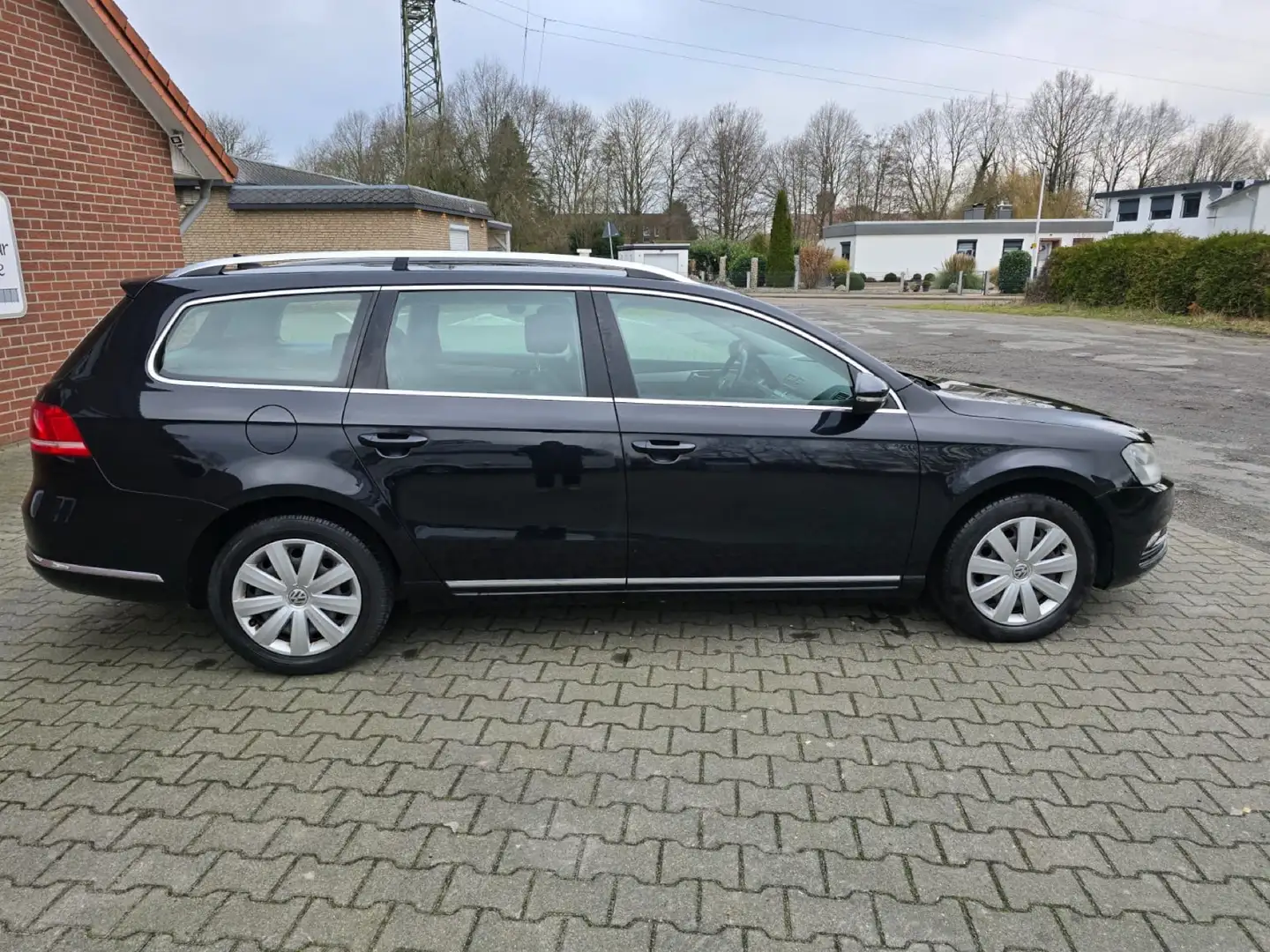 Volkswagen Passat Variant HU/AU 02.2027, DSG, Inkl 12 Monate Garantie, AHK Schwarz - 2